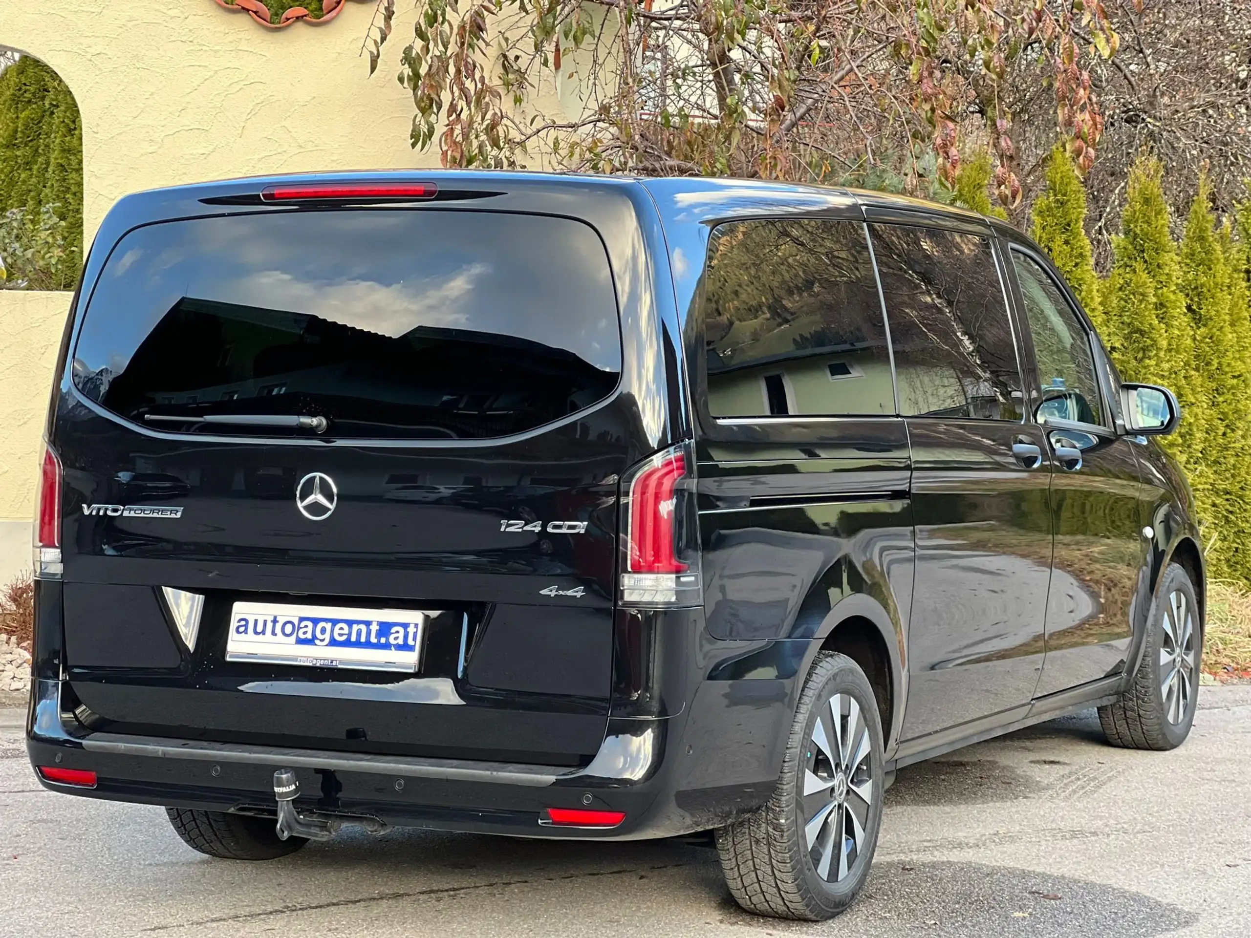 Mercedes-Benz - Vito