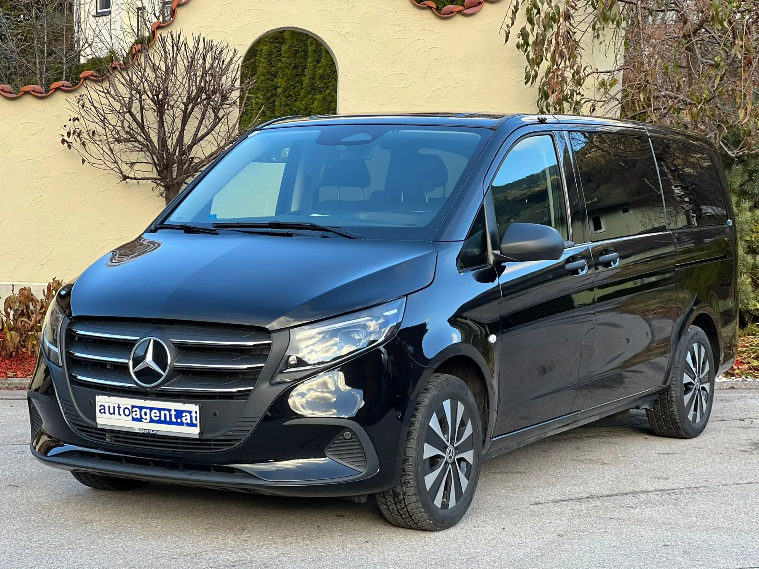 Mercedes-Benz - Vito