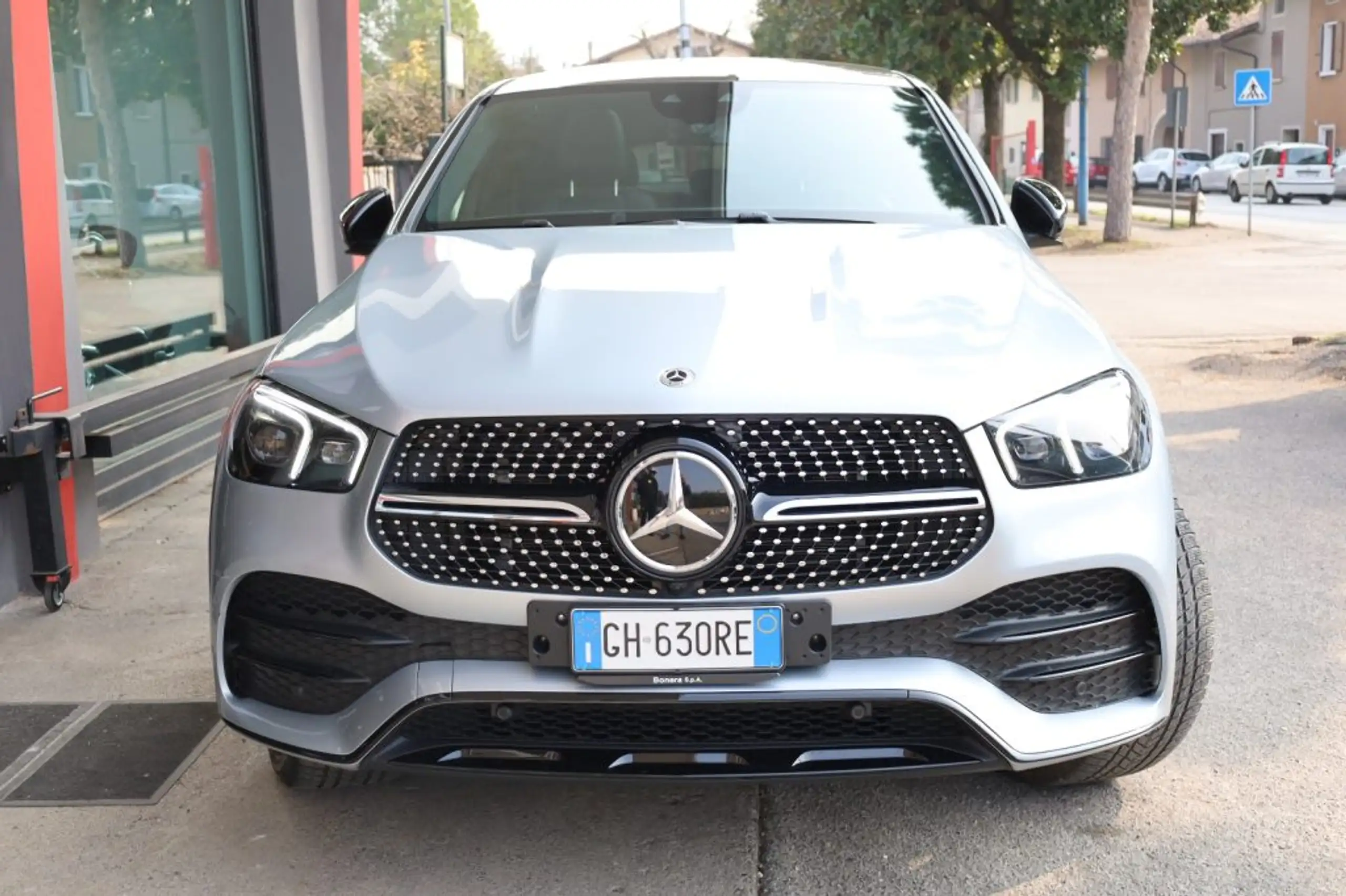 Mercedes-Benz - GLE 350