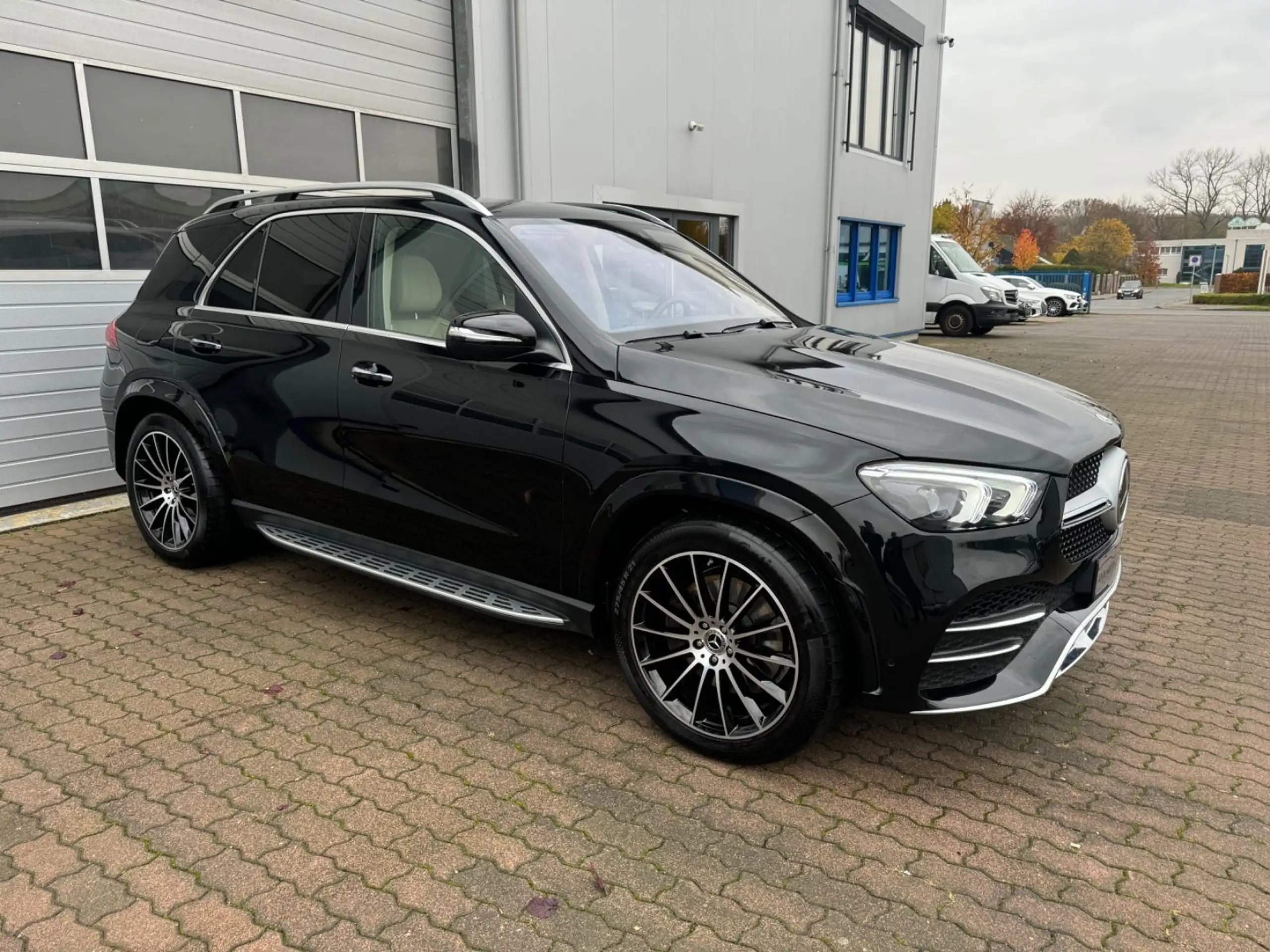 Mercedes-Benz - GLE 580