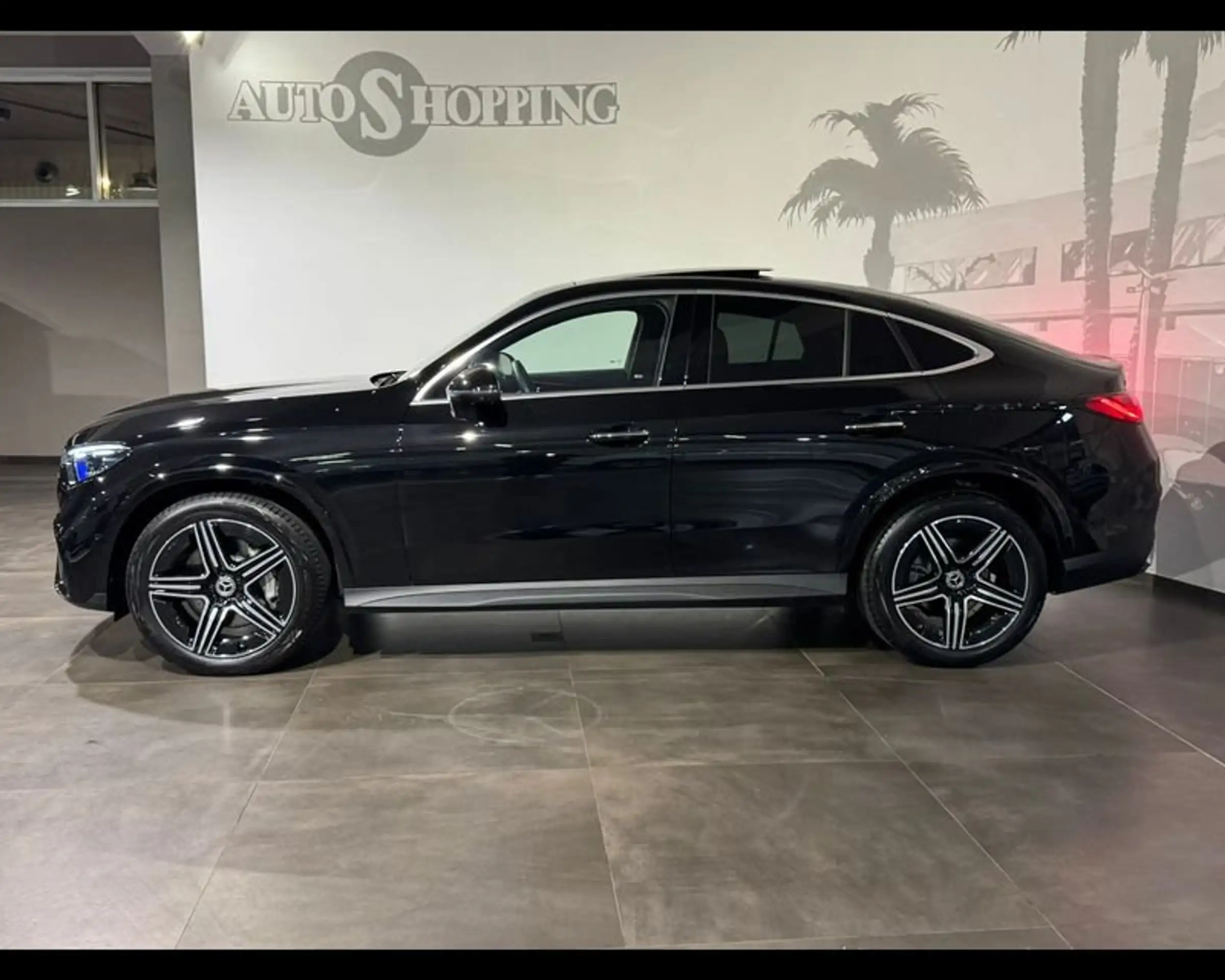 Mercedes-Benz - GLC 220