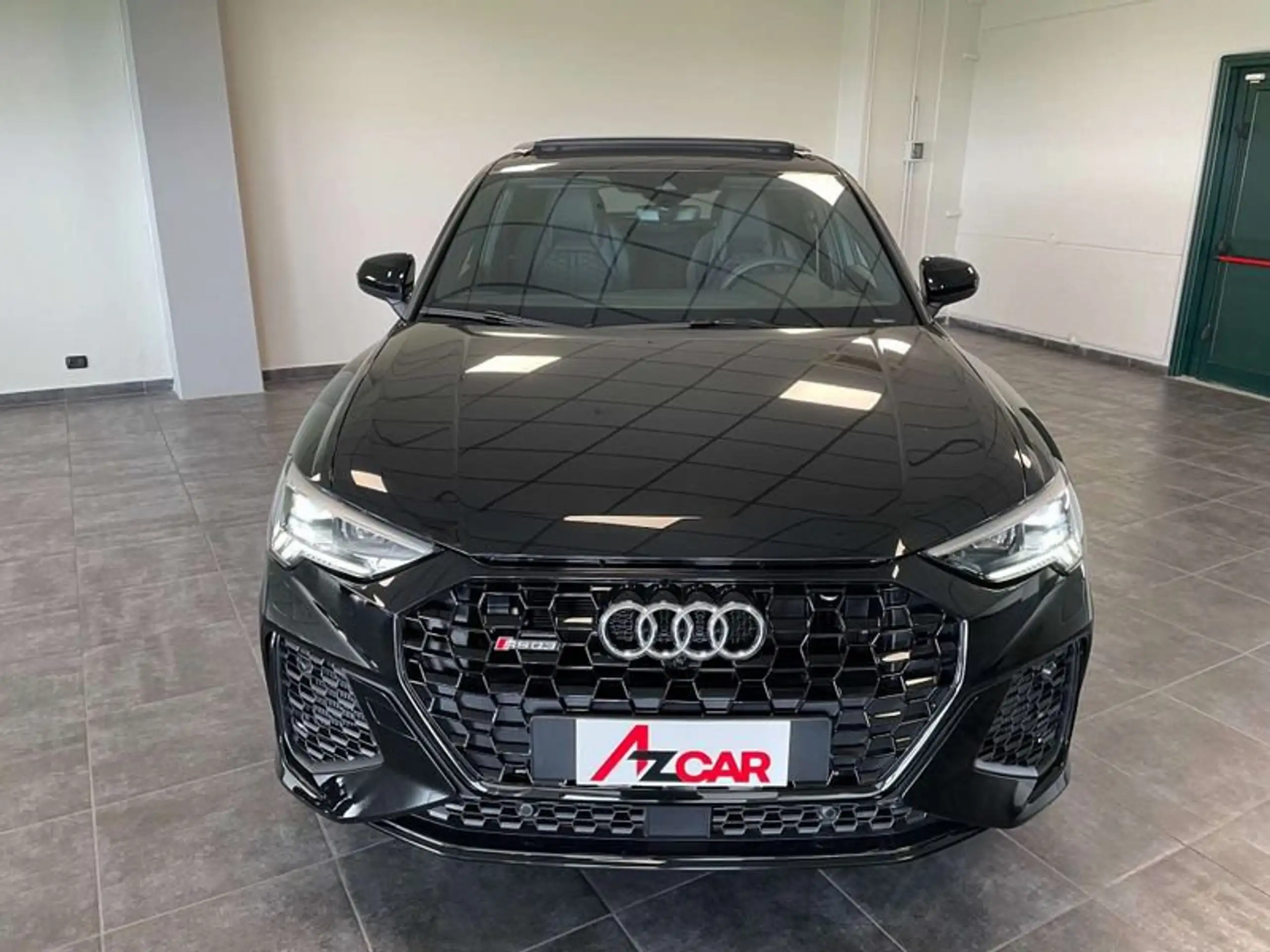 Audi - RS Q3