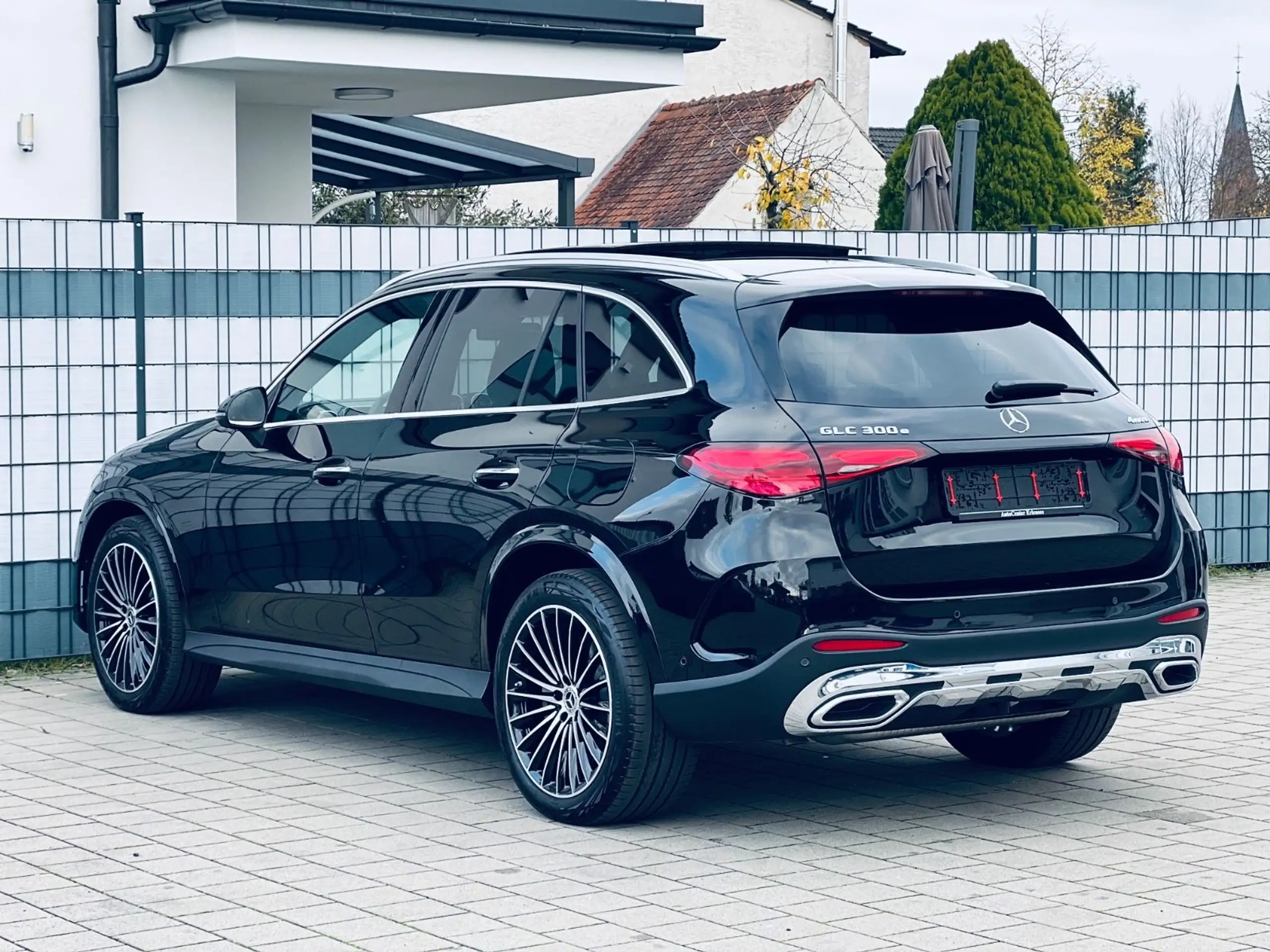 Mercedes-Benz - GLC 300