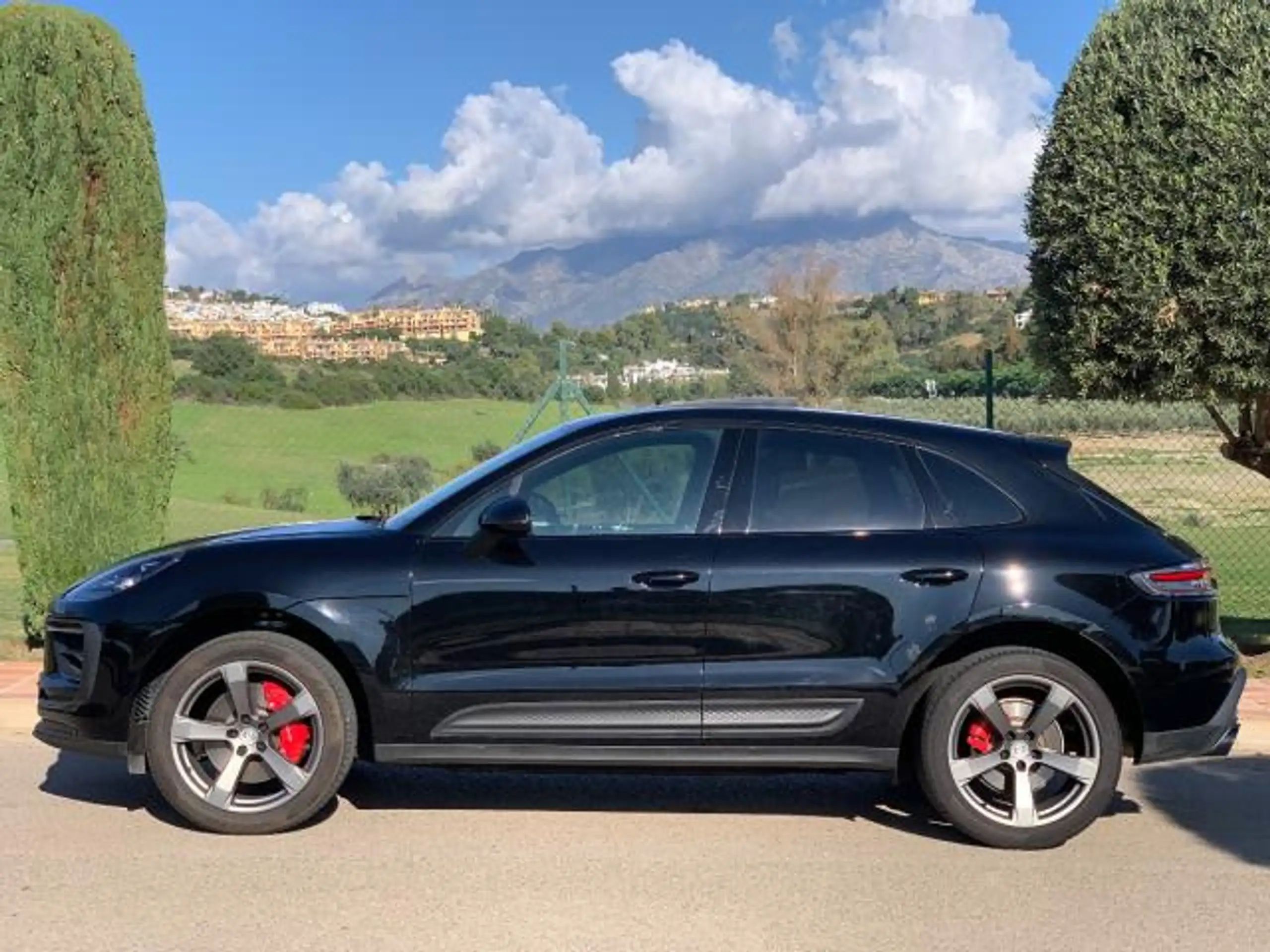 Porsche - Macan