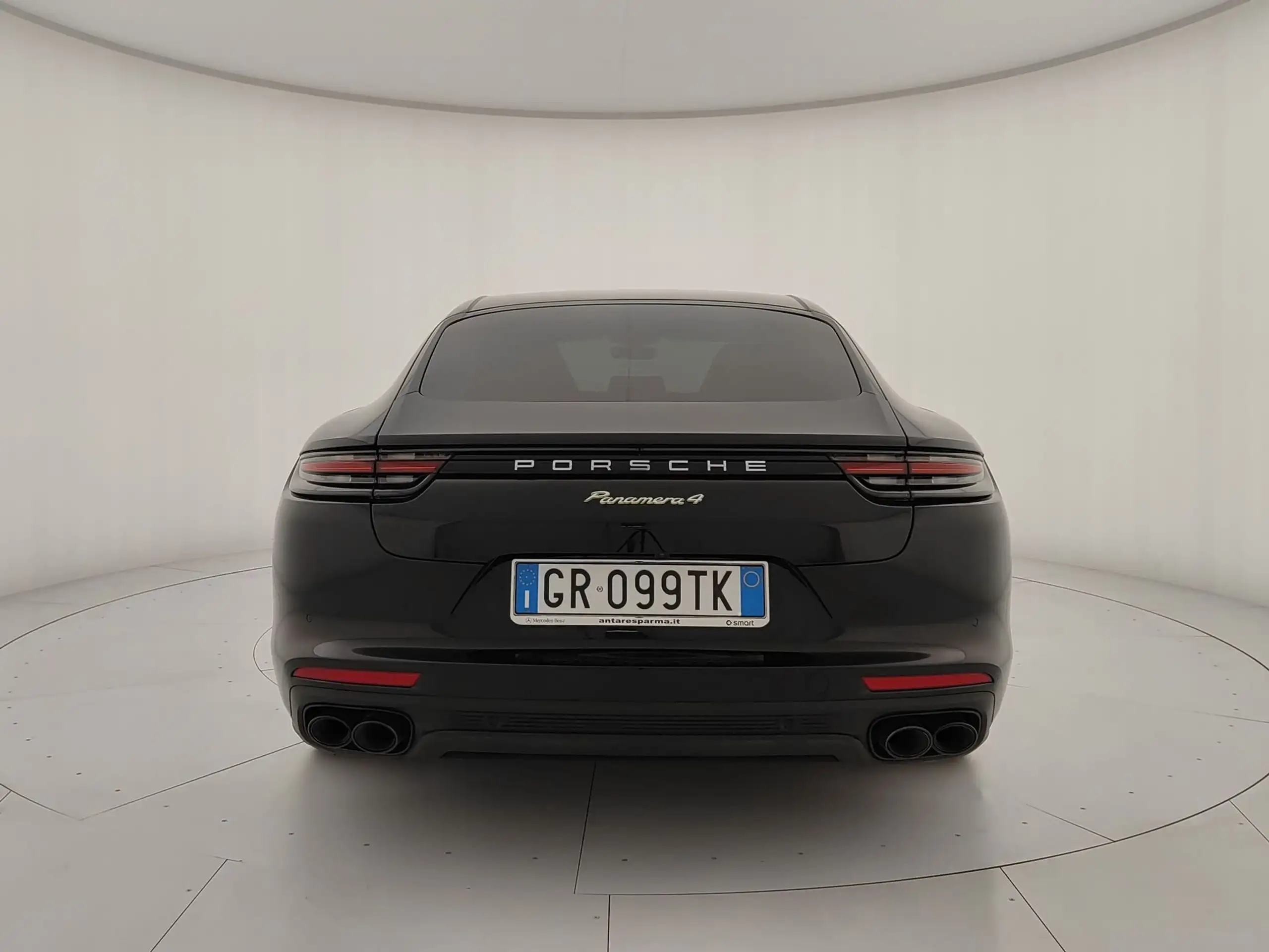 Porsche - Panamera