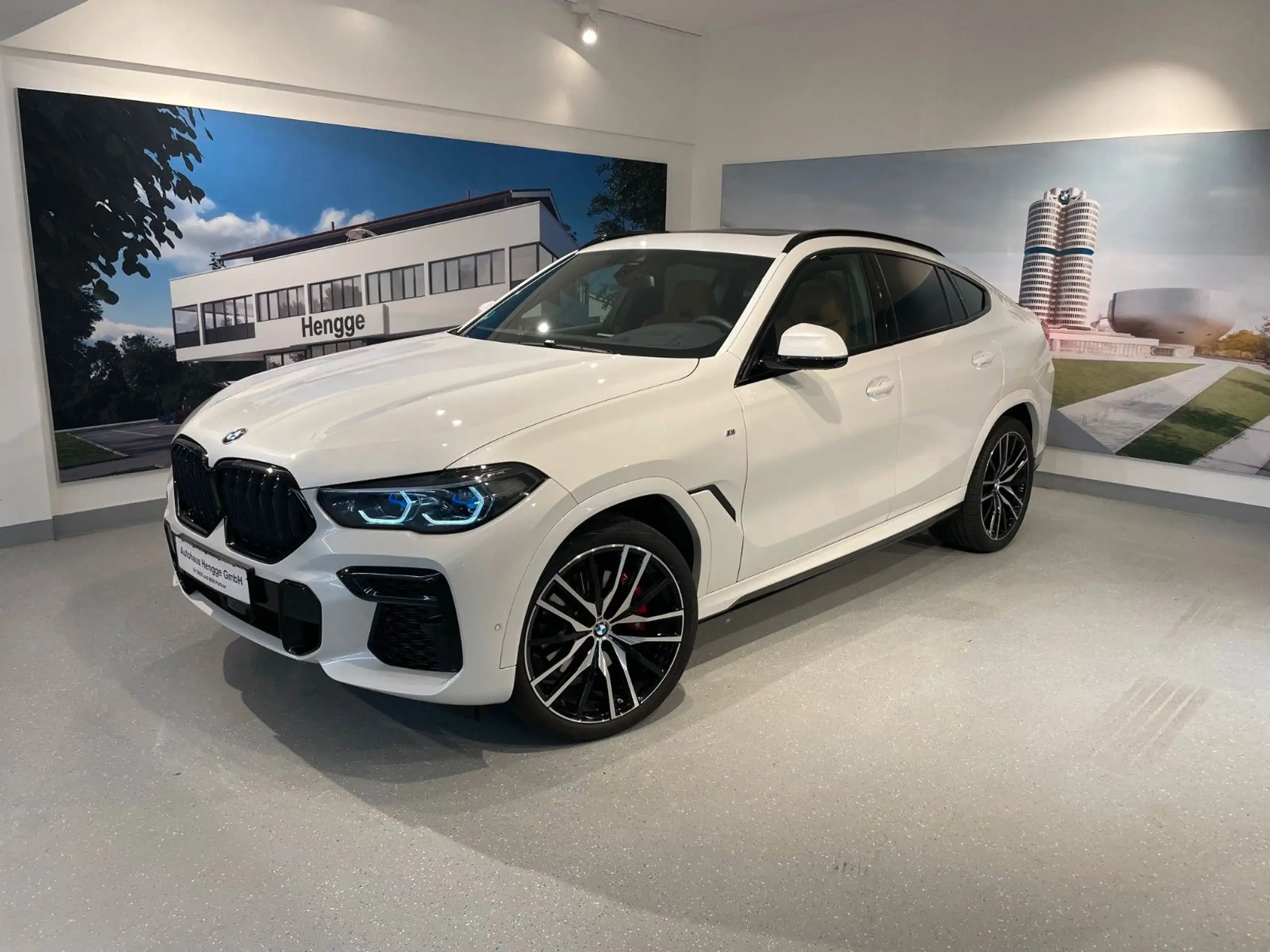 BMW - X6