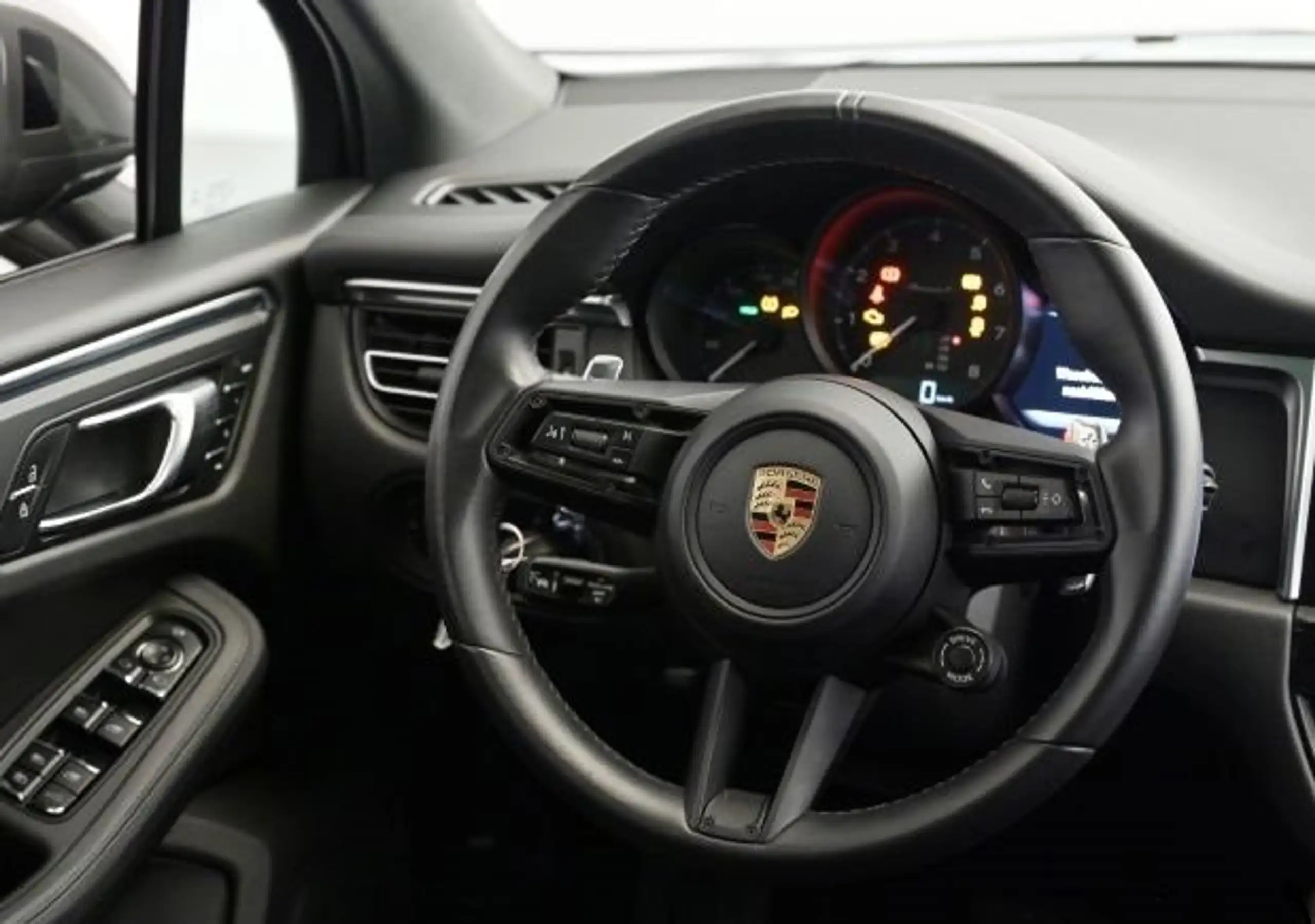 Porsche - Macan