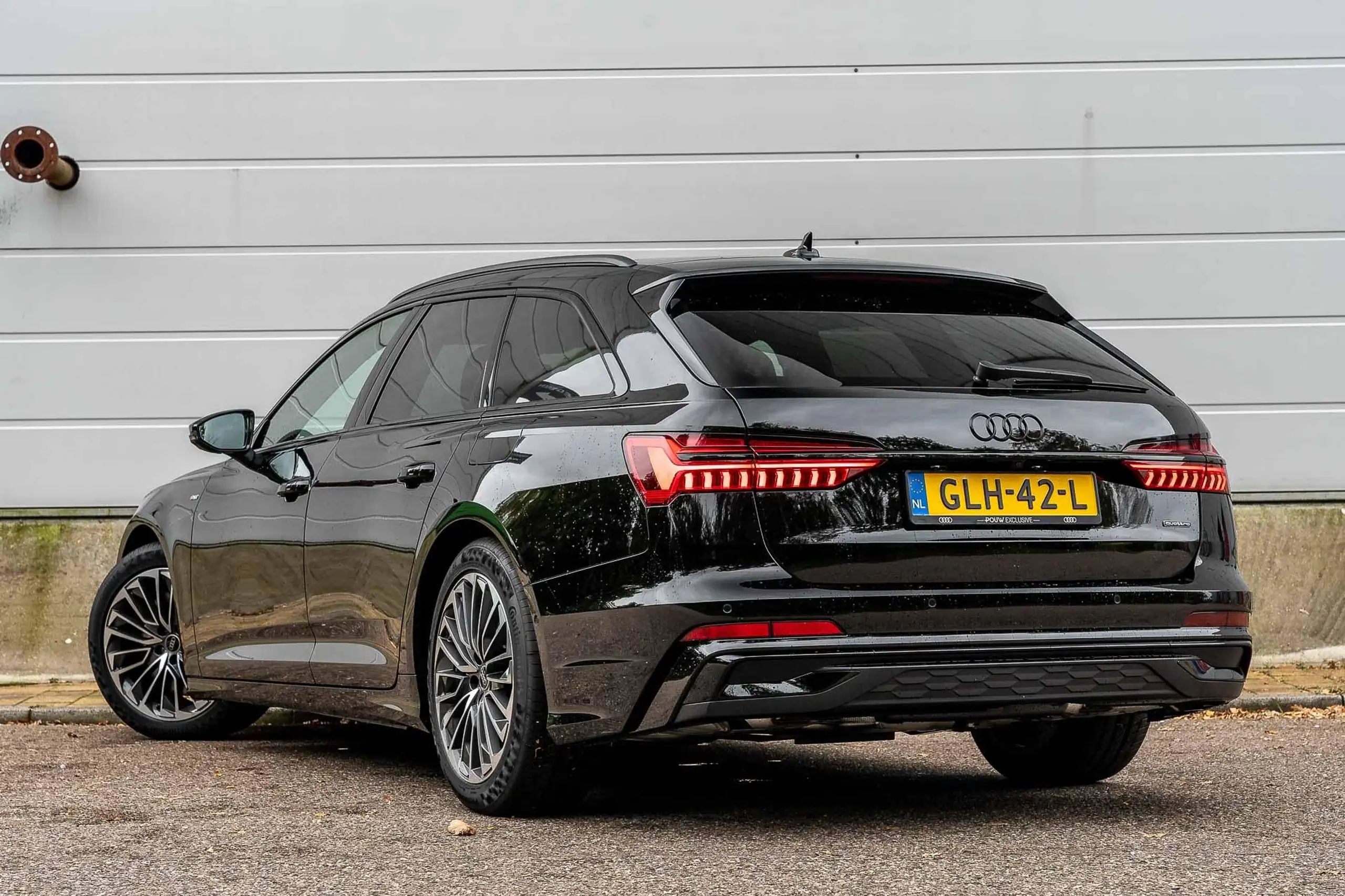 Audi - A6