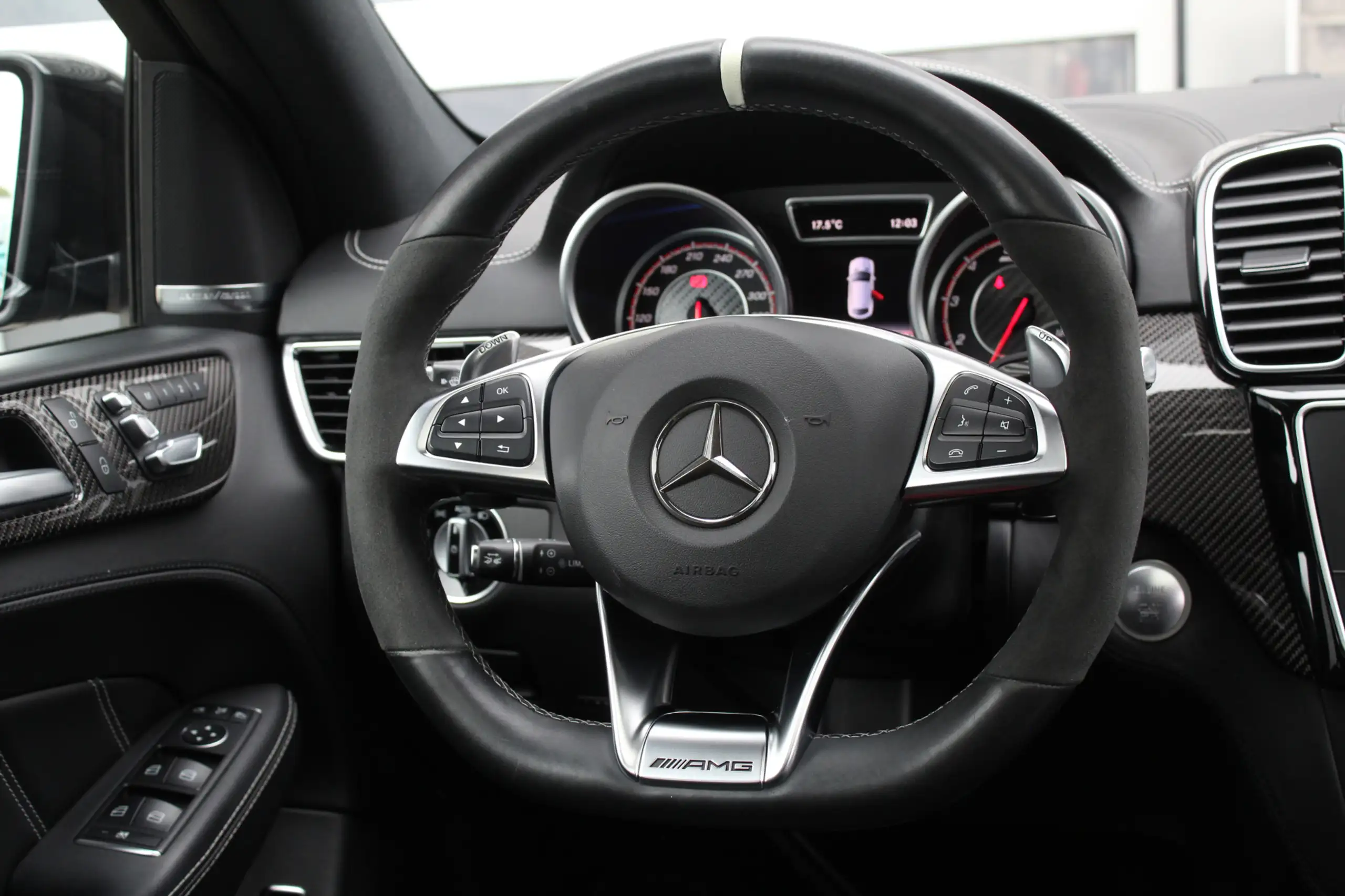 Mercedes-Benz - GLE 63 AMG