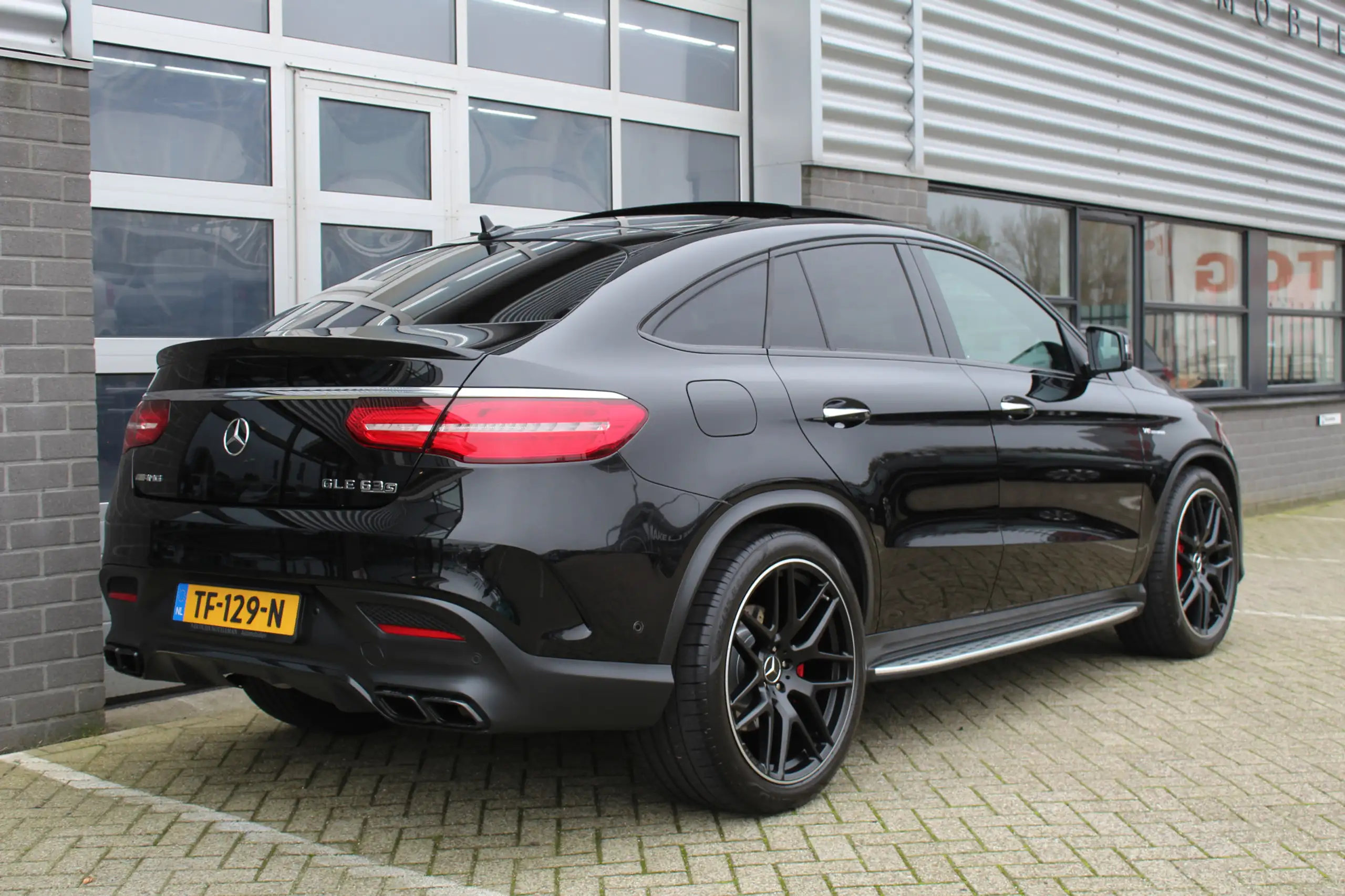 Mercedes-Benz - GLE 63 AMG