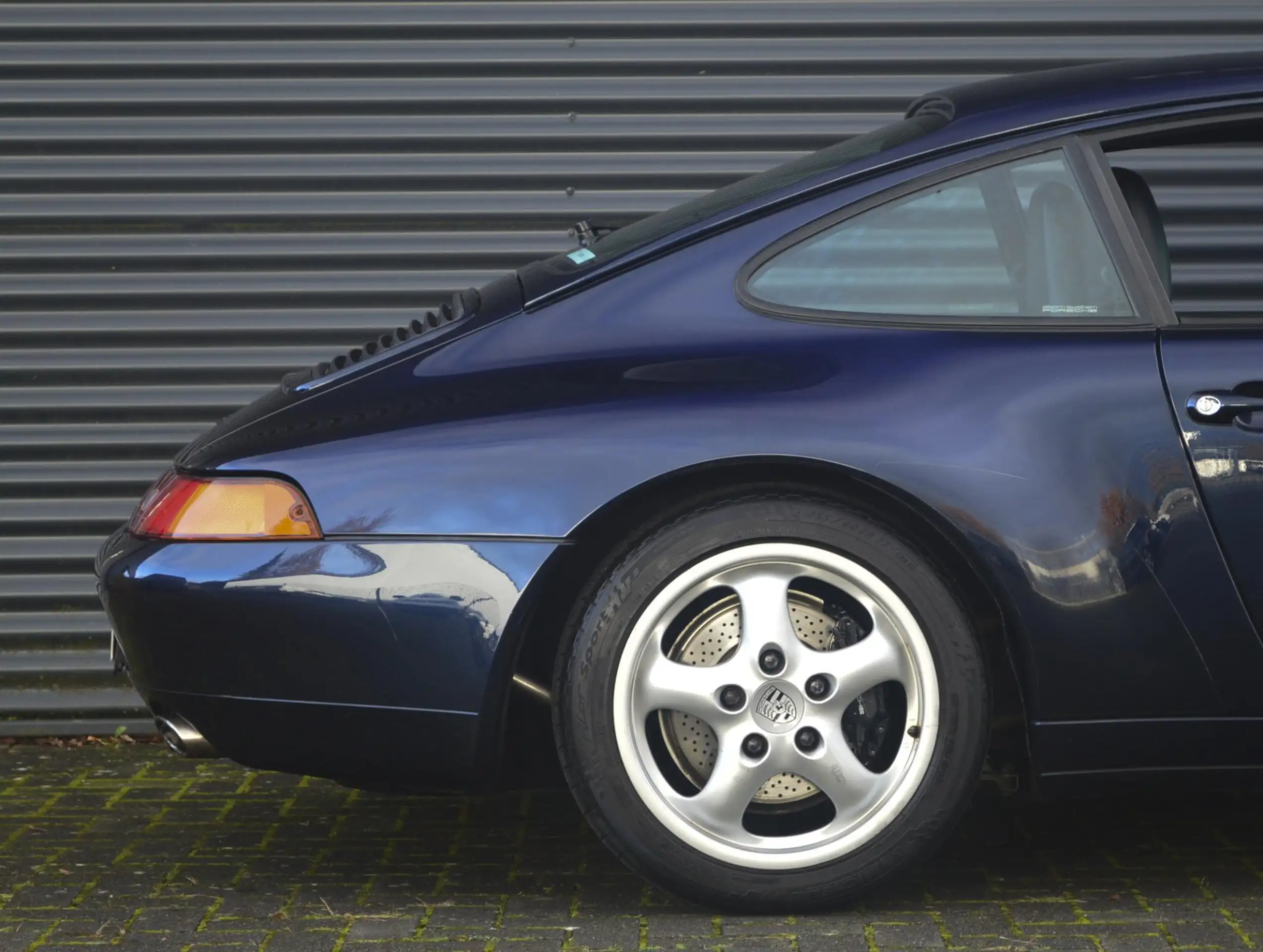 Porsche - 964