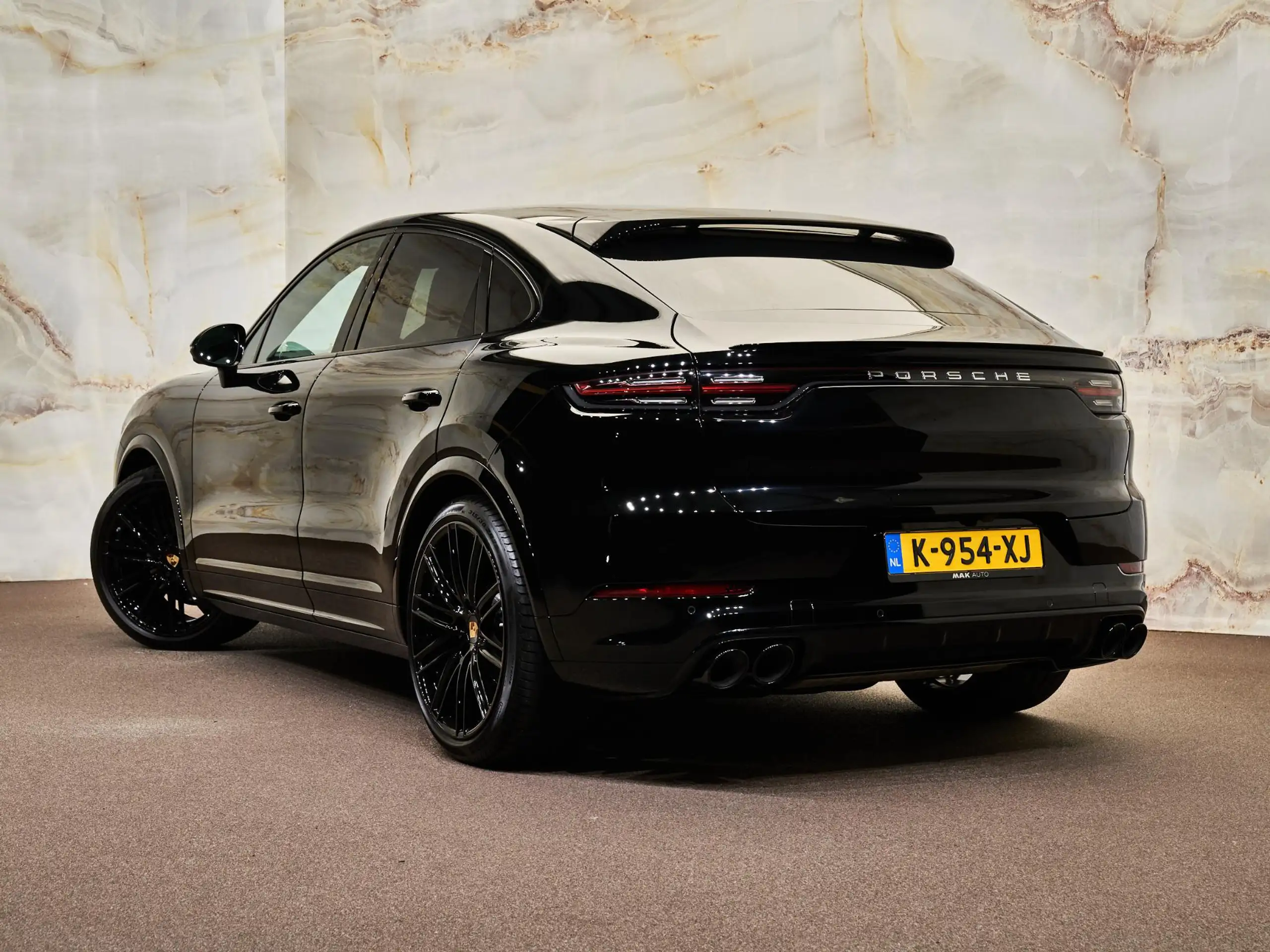 Porsche - Cayenne