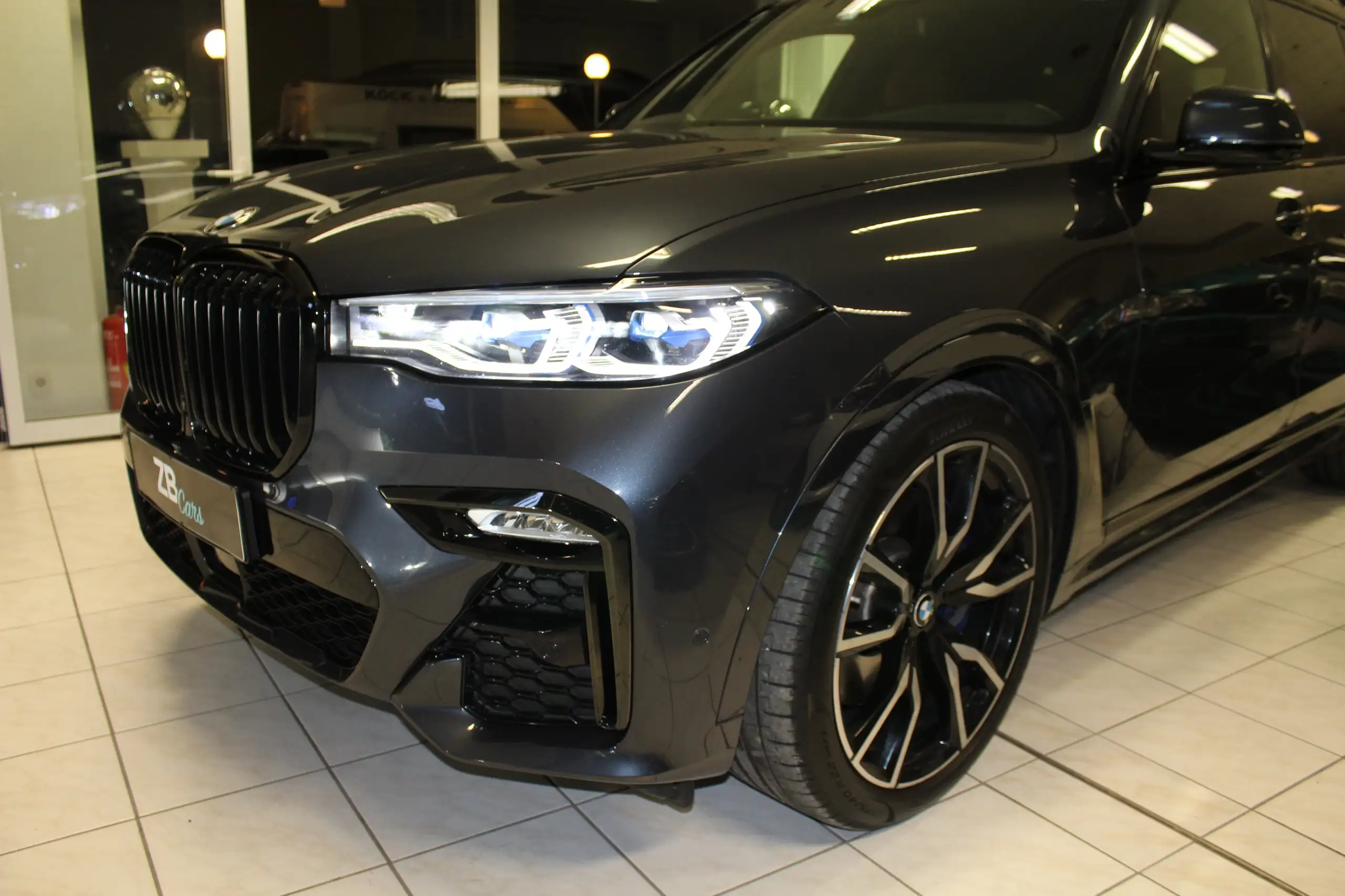 BMW - X7