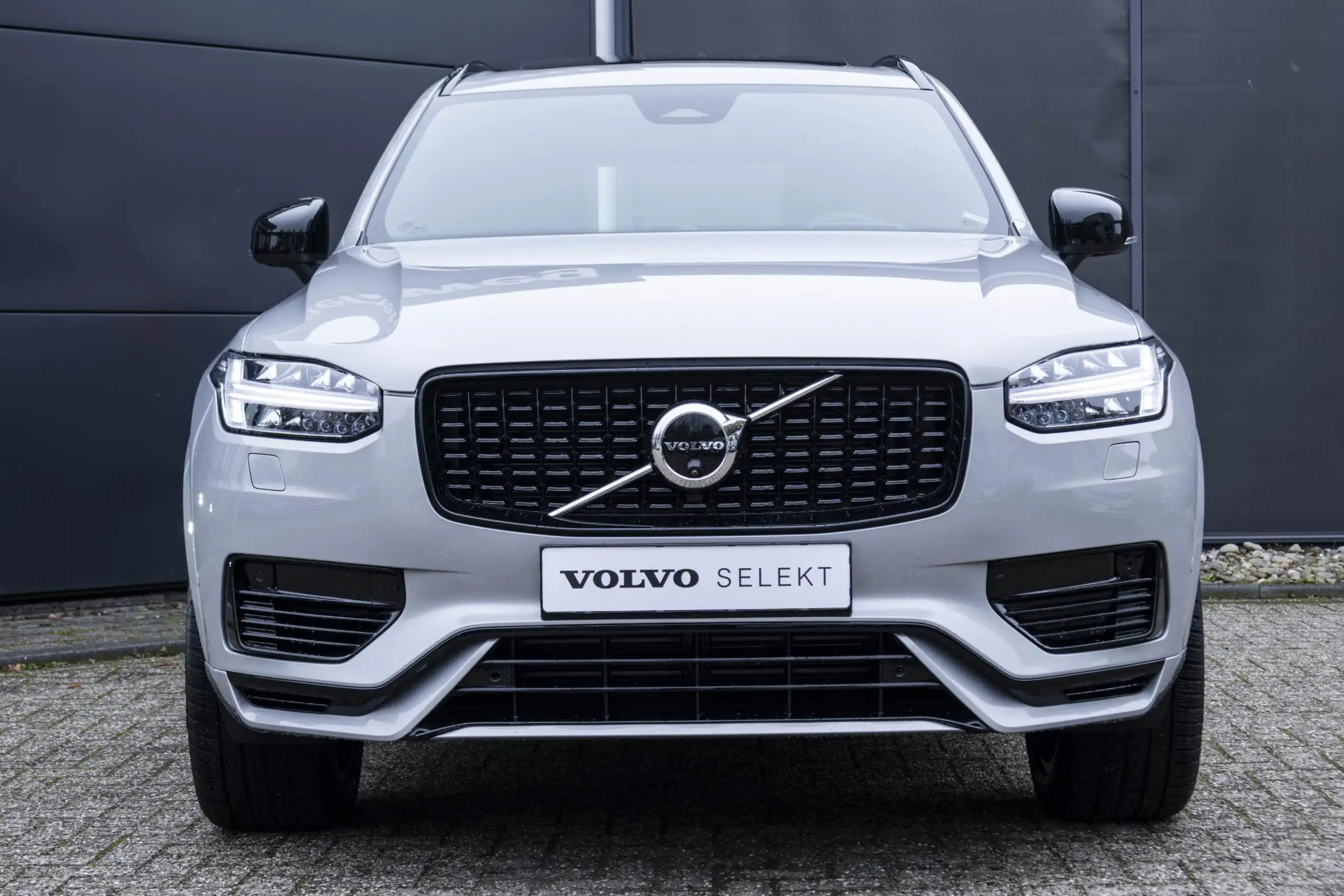 Volvo - XC90