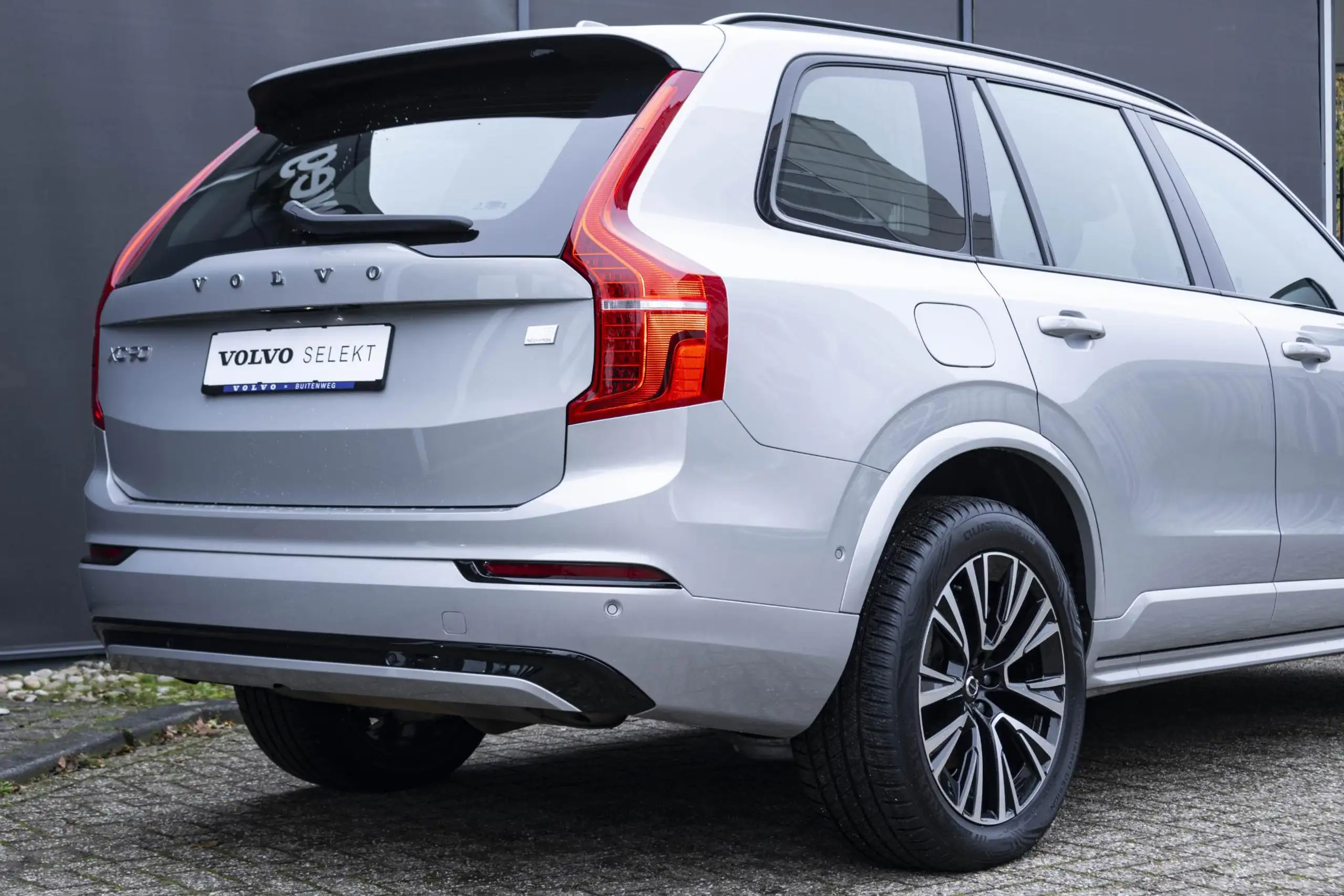 Volvo - XC90