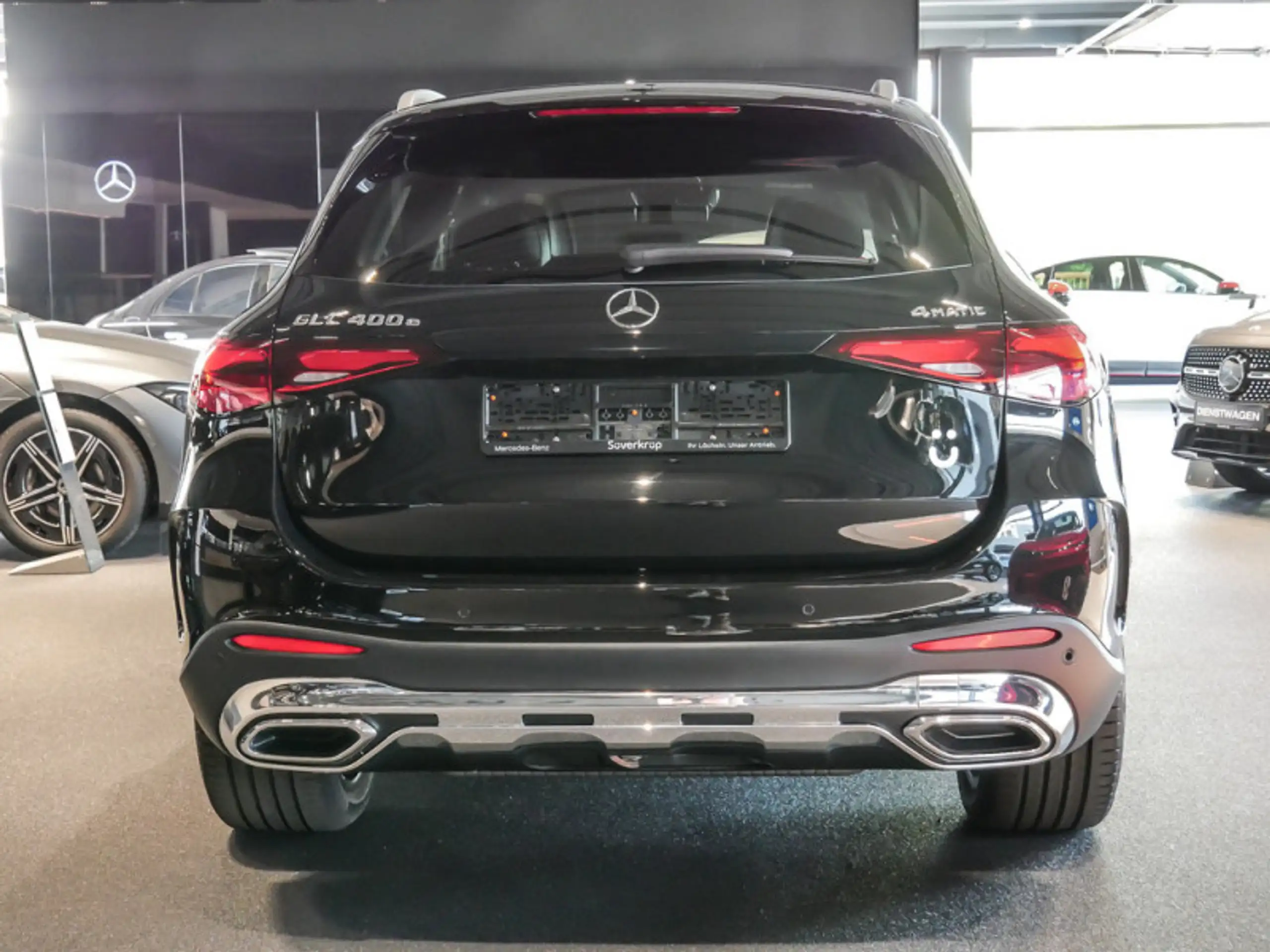 Mercedes-Benz - GLC 400