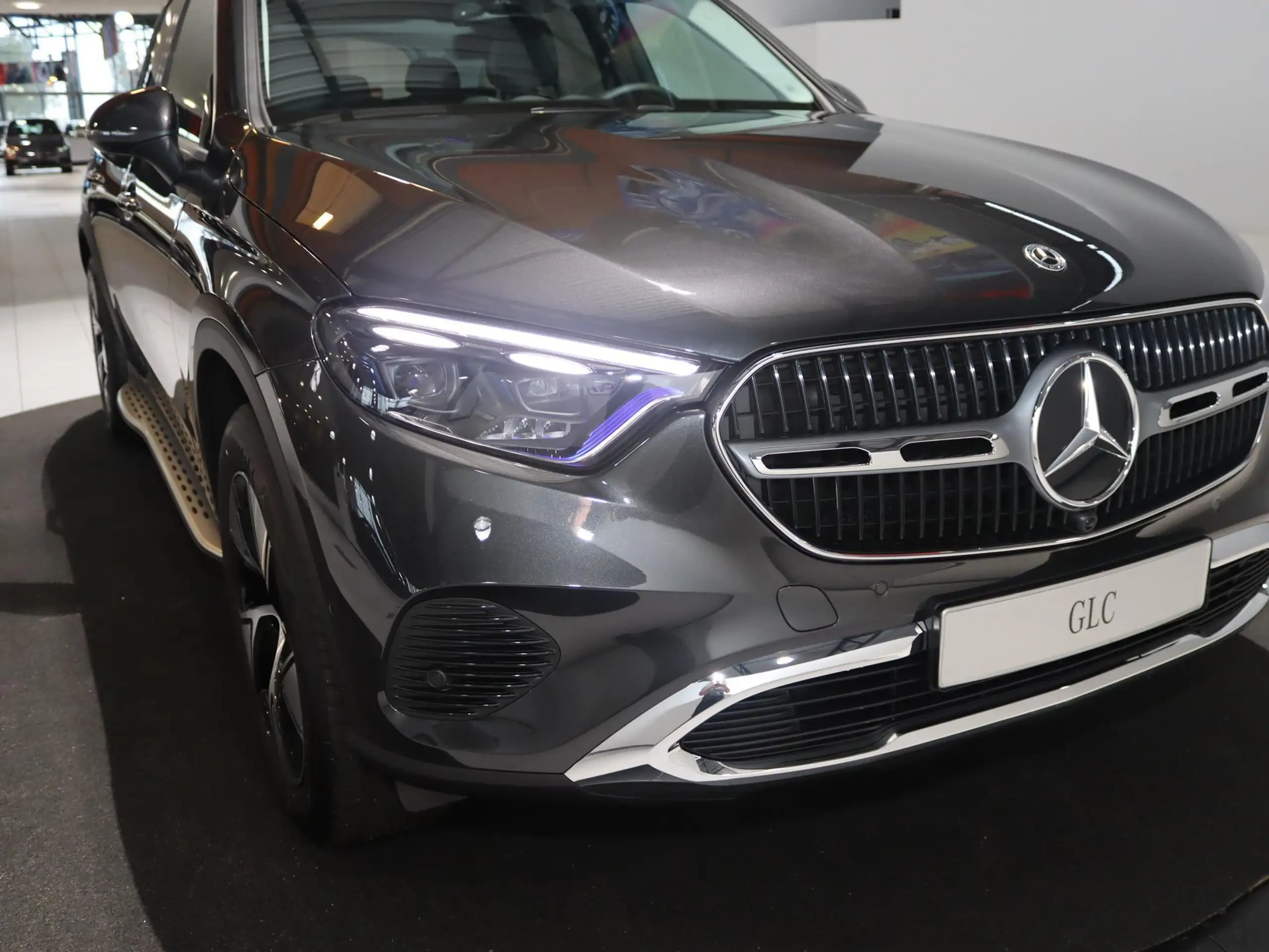 Mercedes-Benz - GLC 300