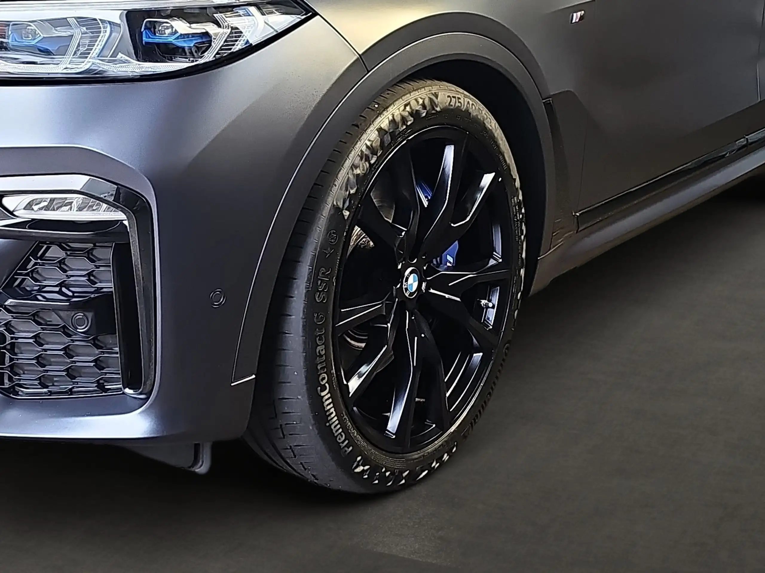 BMW - X7 M