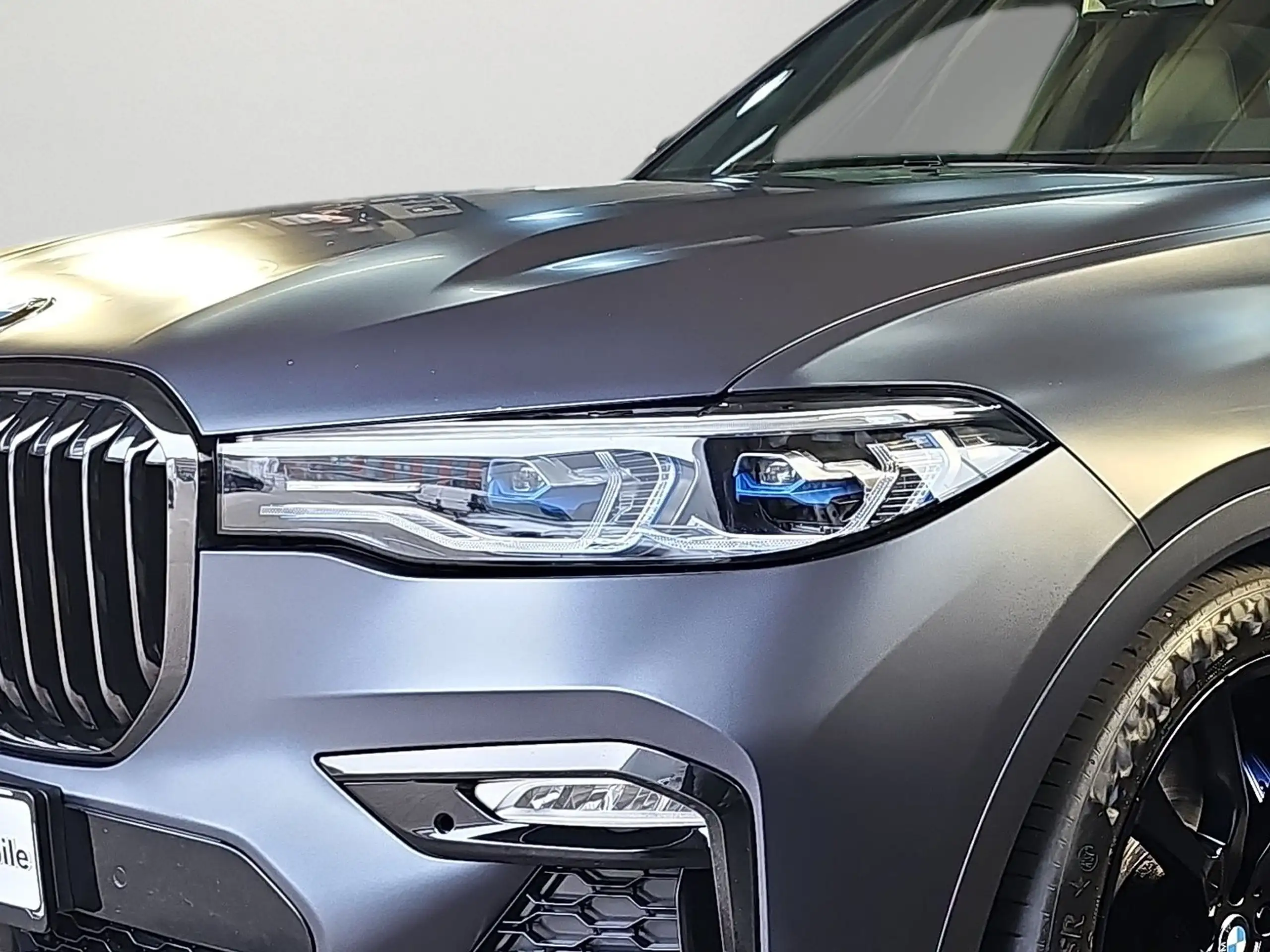 BMW - X7 M