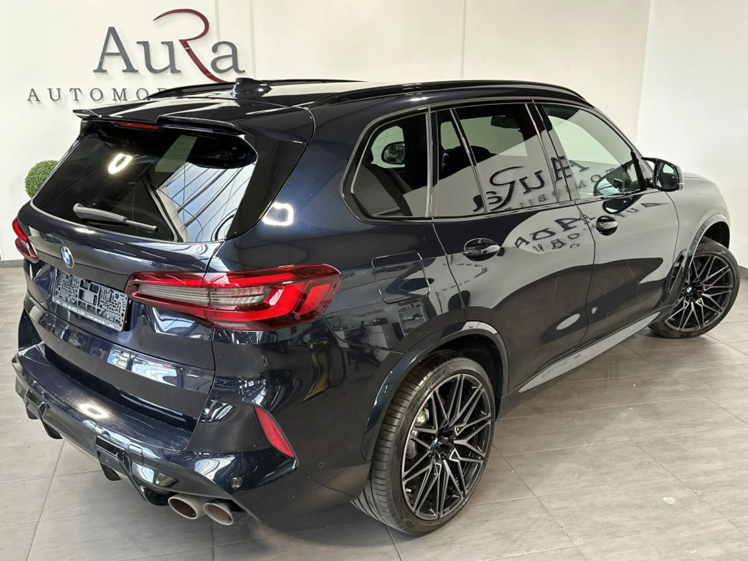 BMW - X5 M