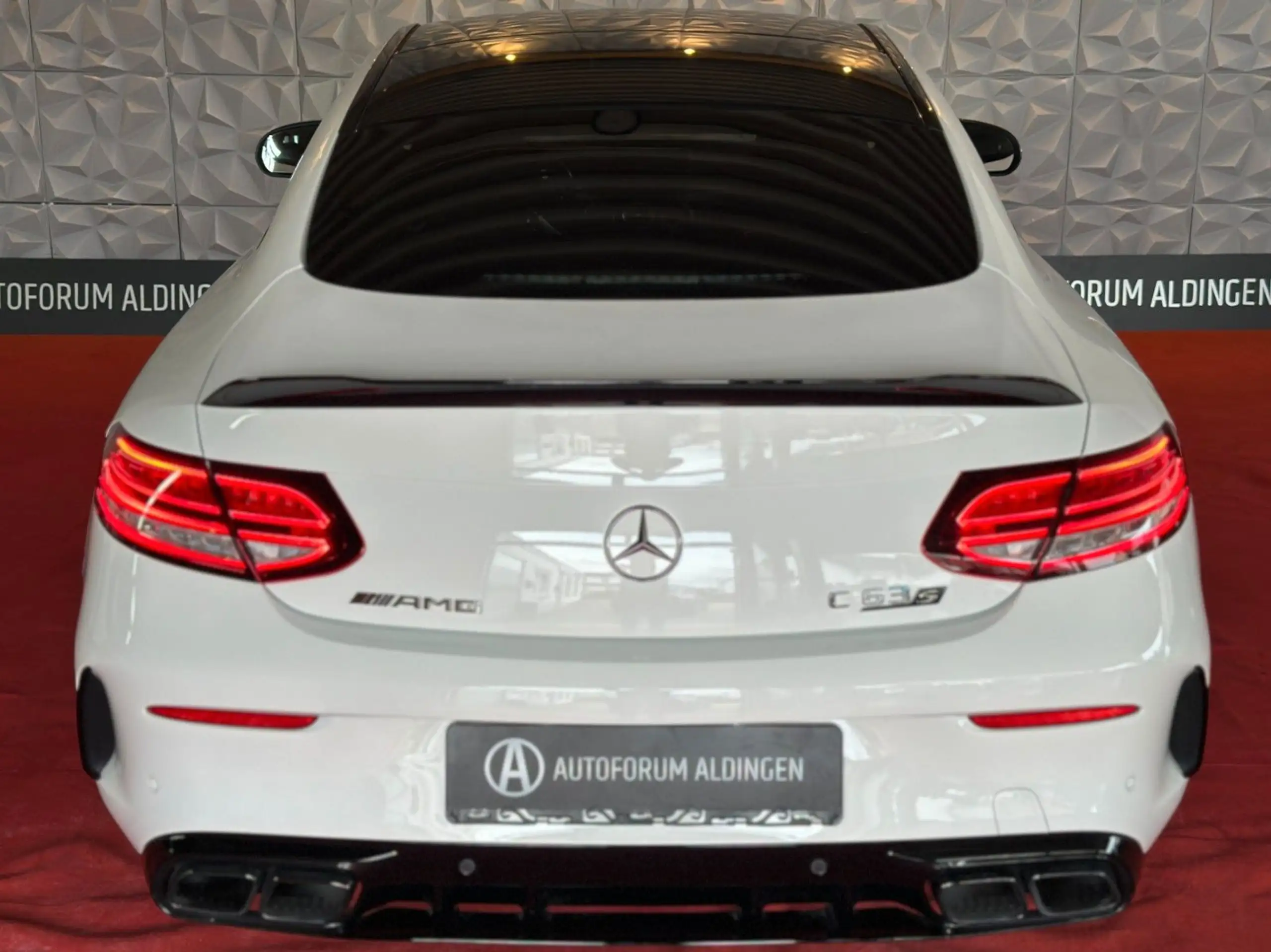 Mercedes-Benz - C 63 AMG