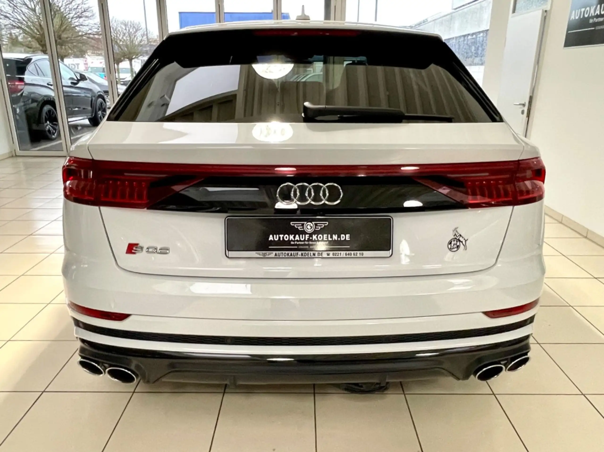 Audi - SQ8