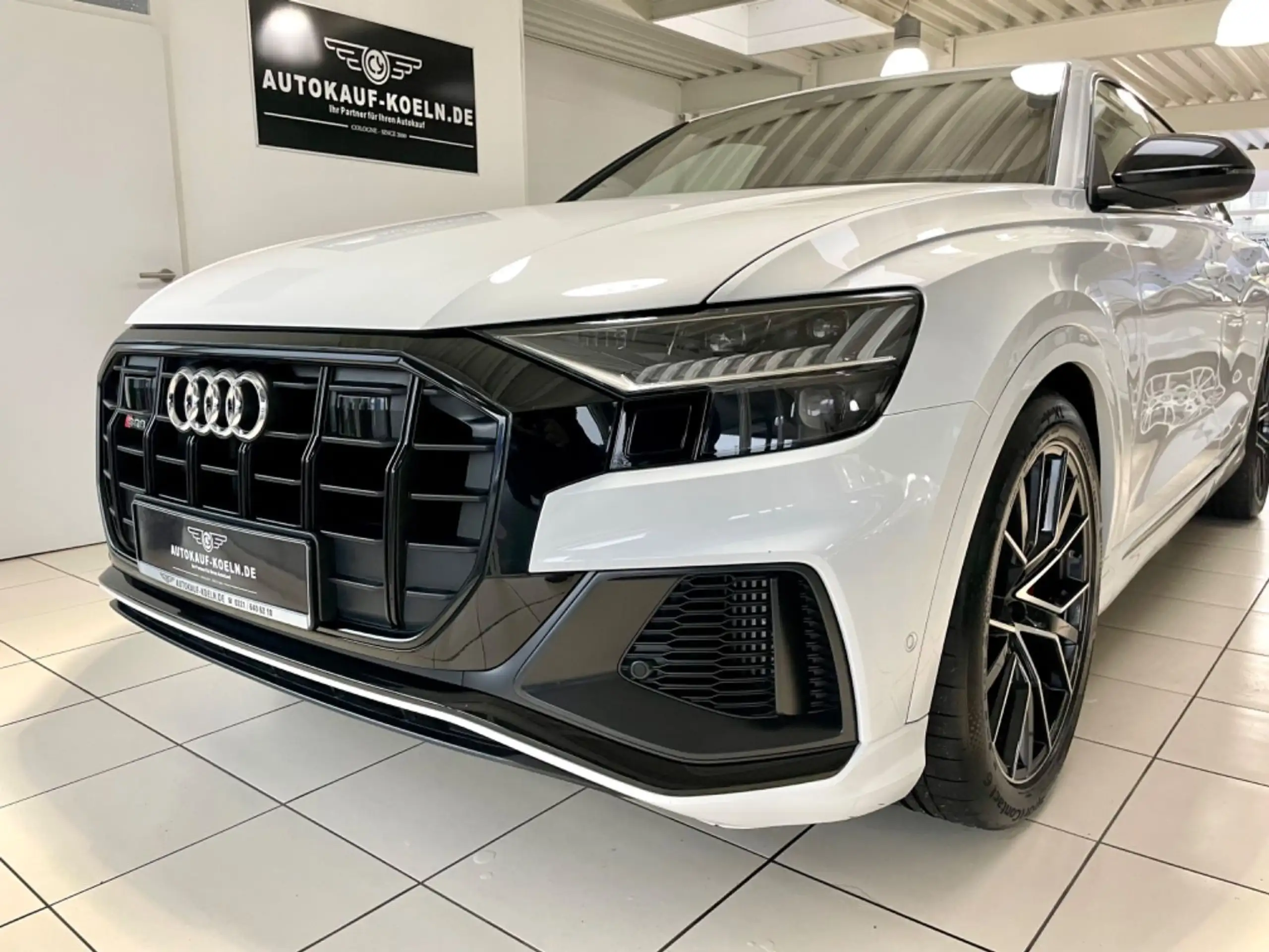 Audi SQ8 2019