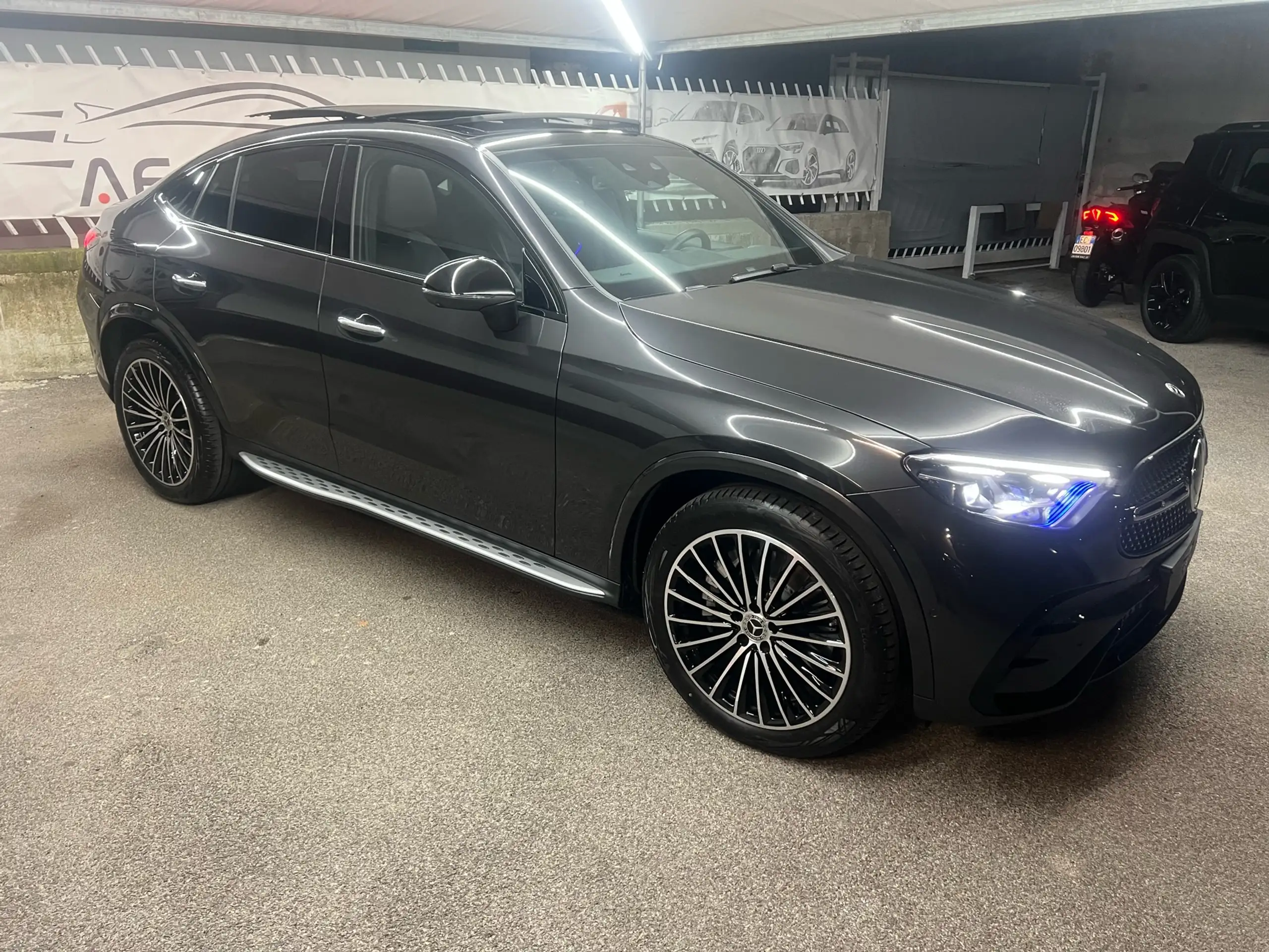 Mercedes-Benz - GLC 220