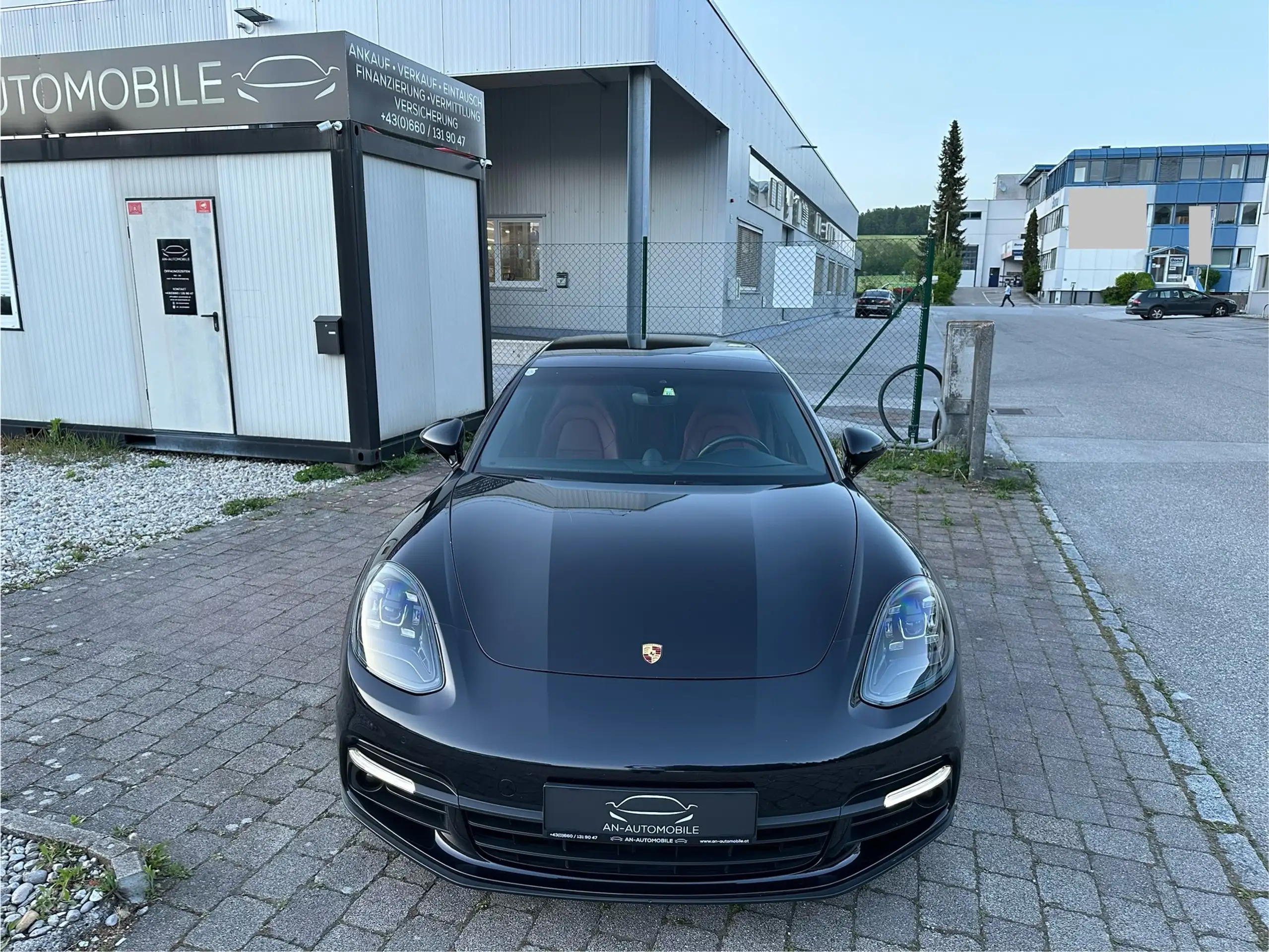 Porsche - Panamera