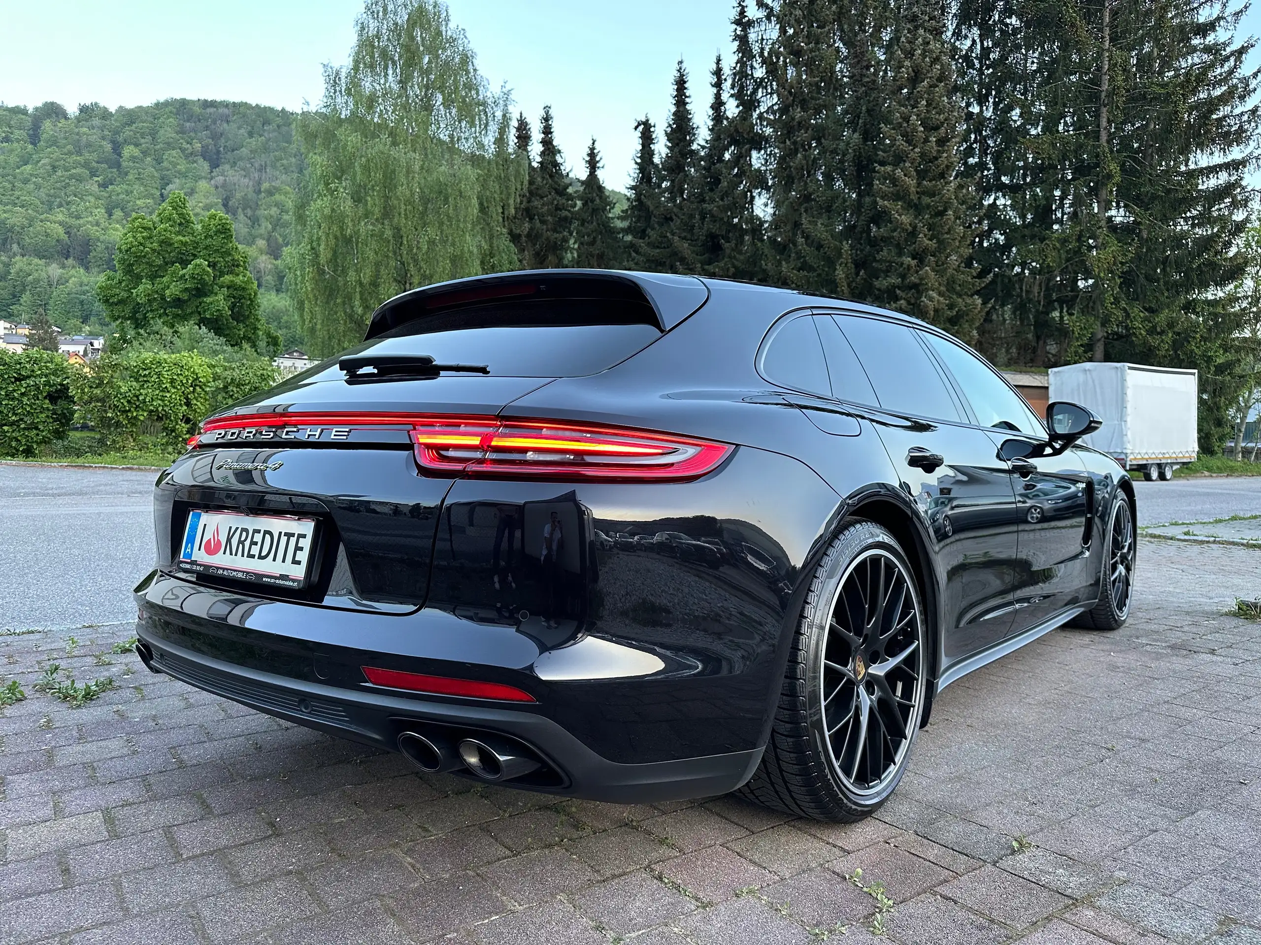 Porsche - Panamera