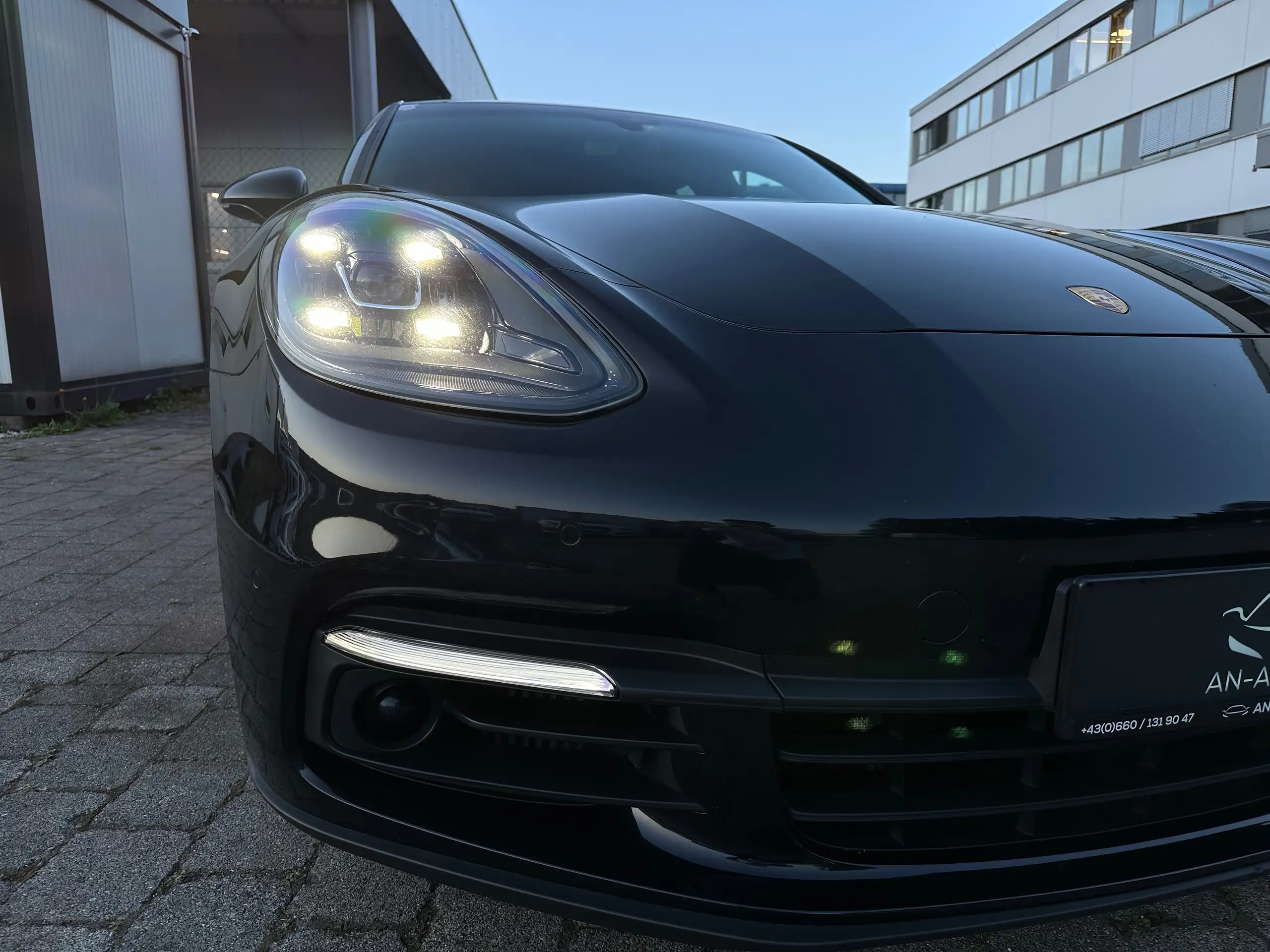 Porsche - Panamera