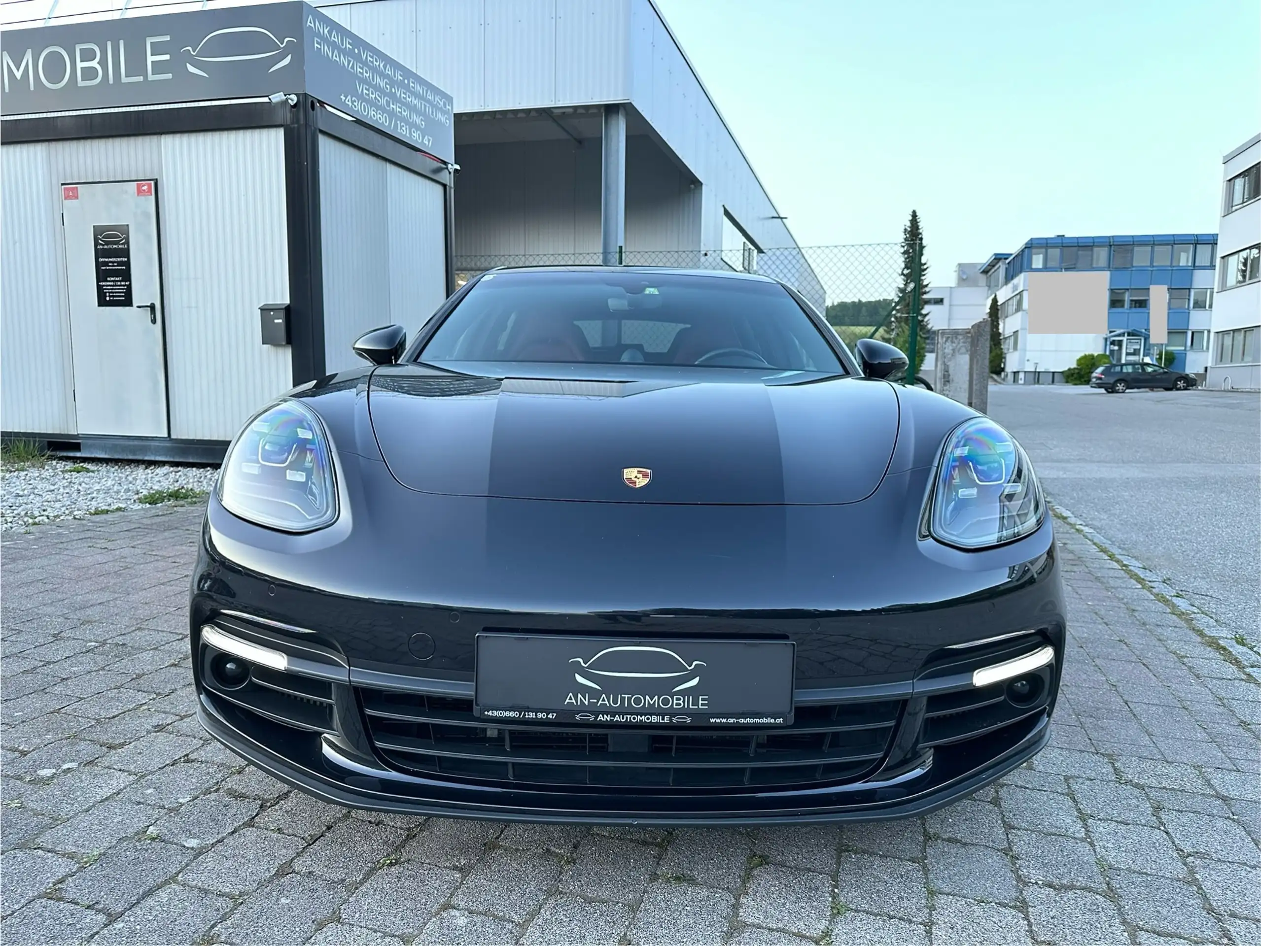 Porsche - Panamera