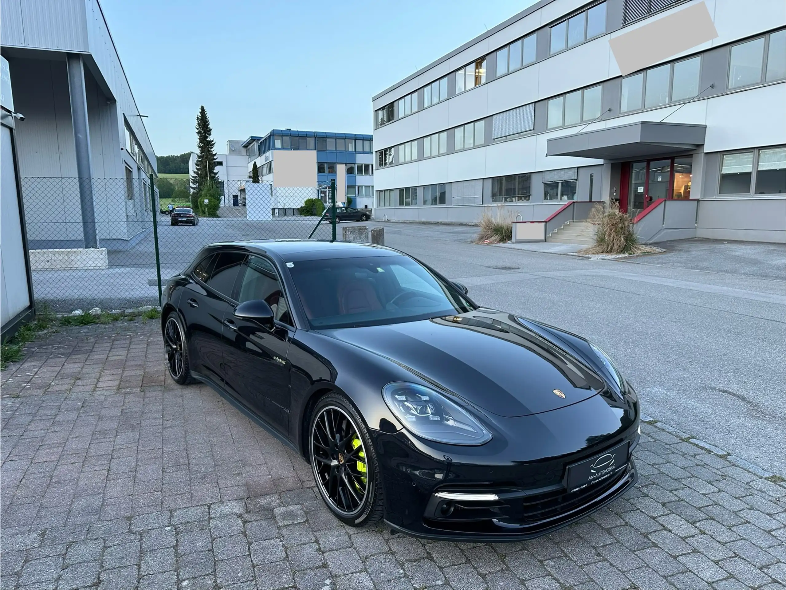 Porsche - Panamera