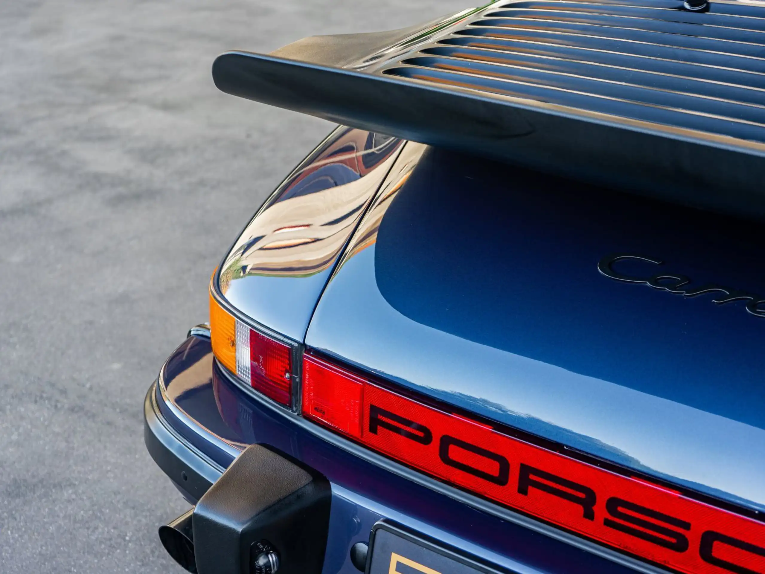 Porsche - 911