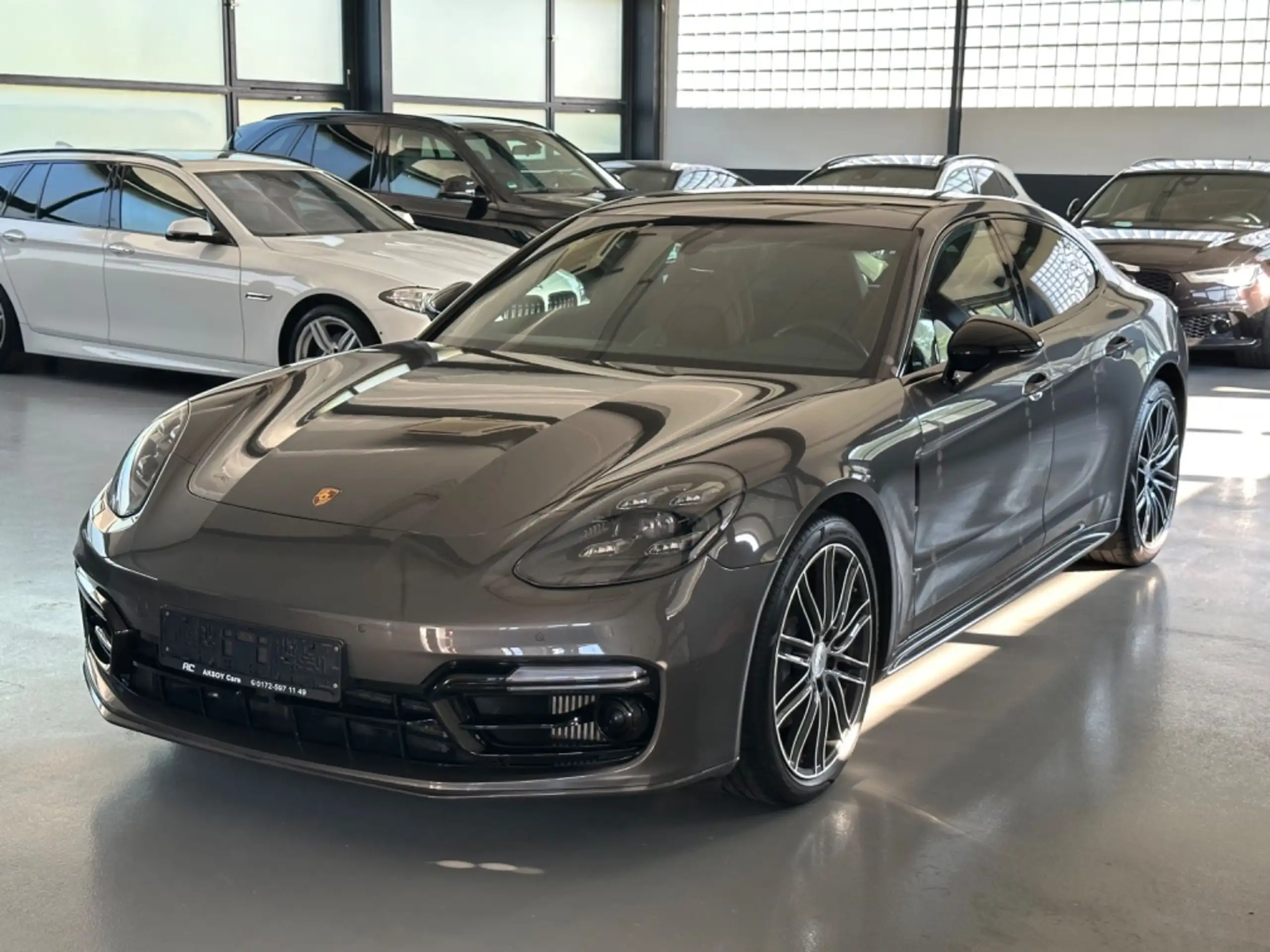 Porsche - Panamera