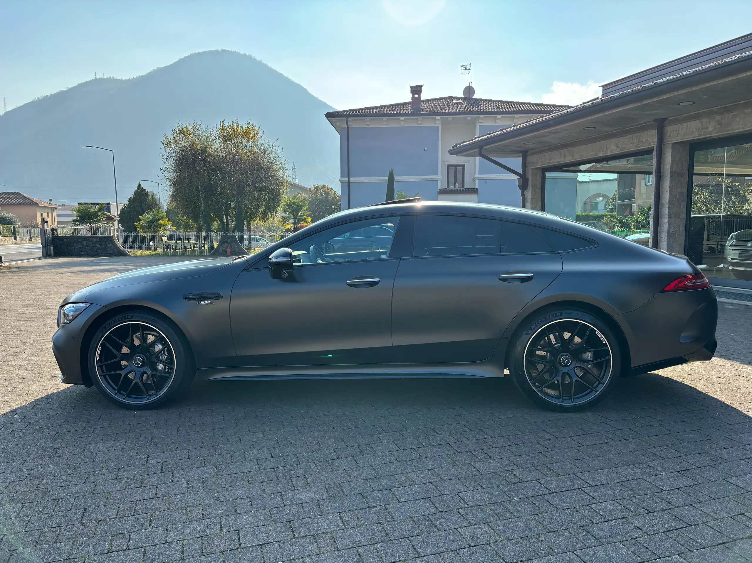 Mercedes-Benz - AMG GT