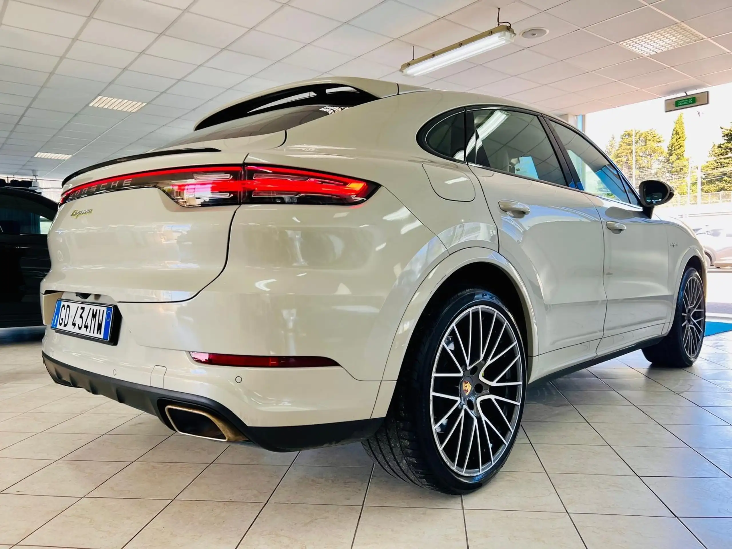 Porsche - Cayenne