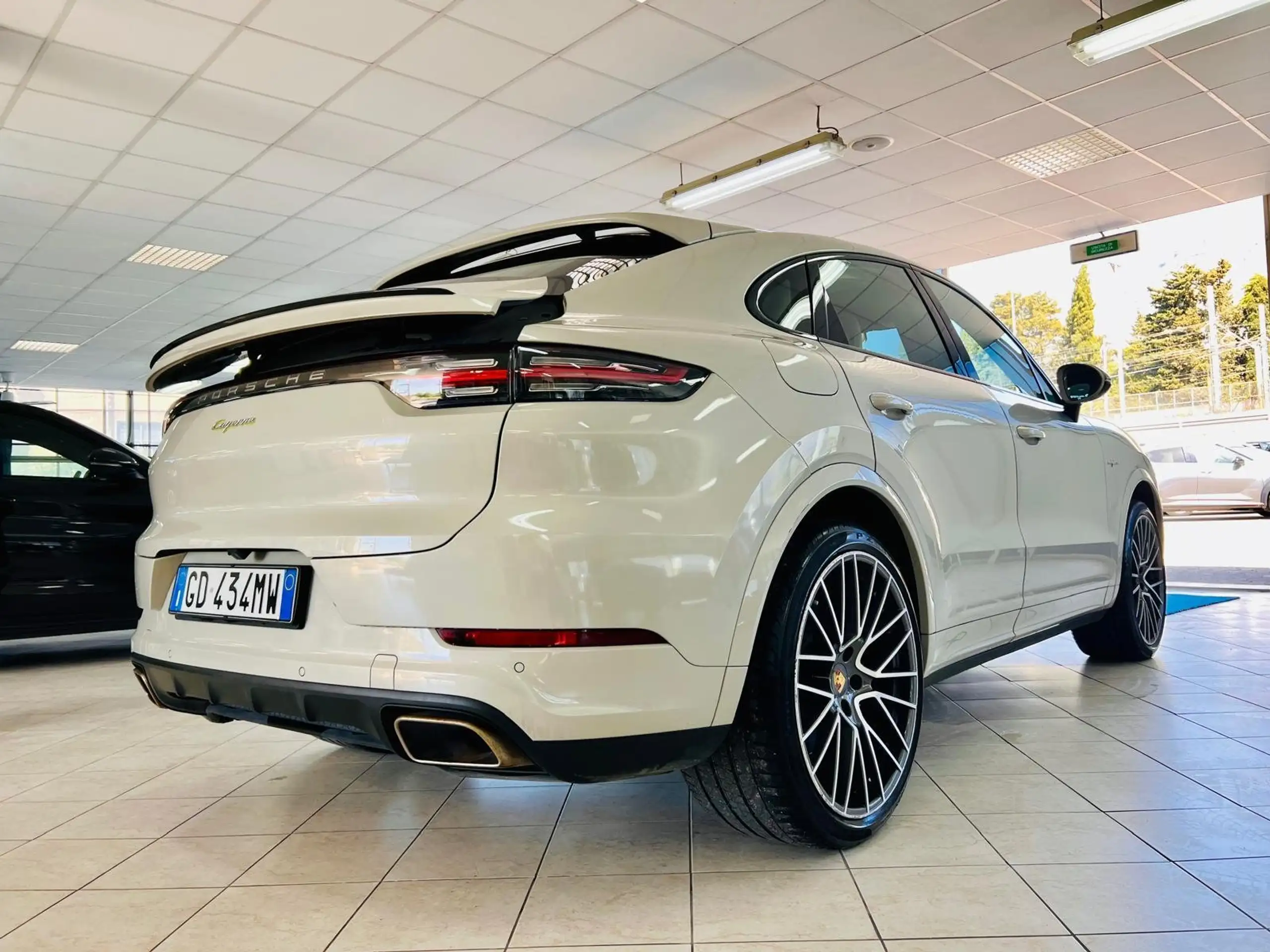 Porsche - Cayenne