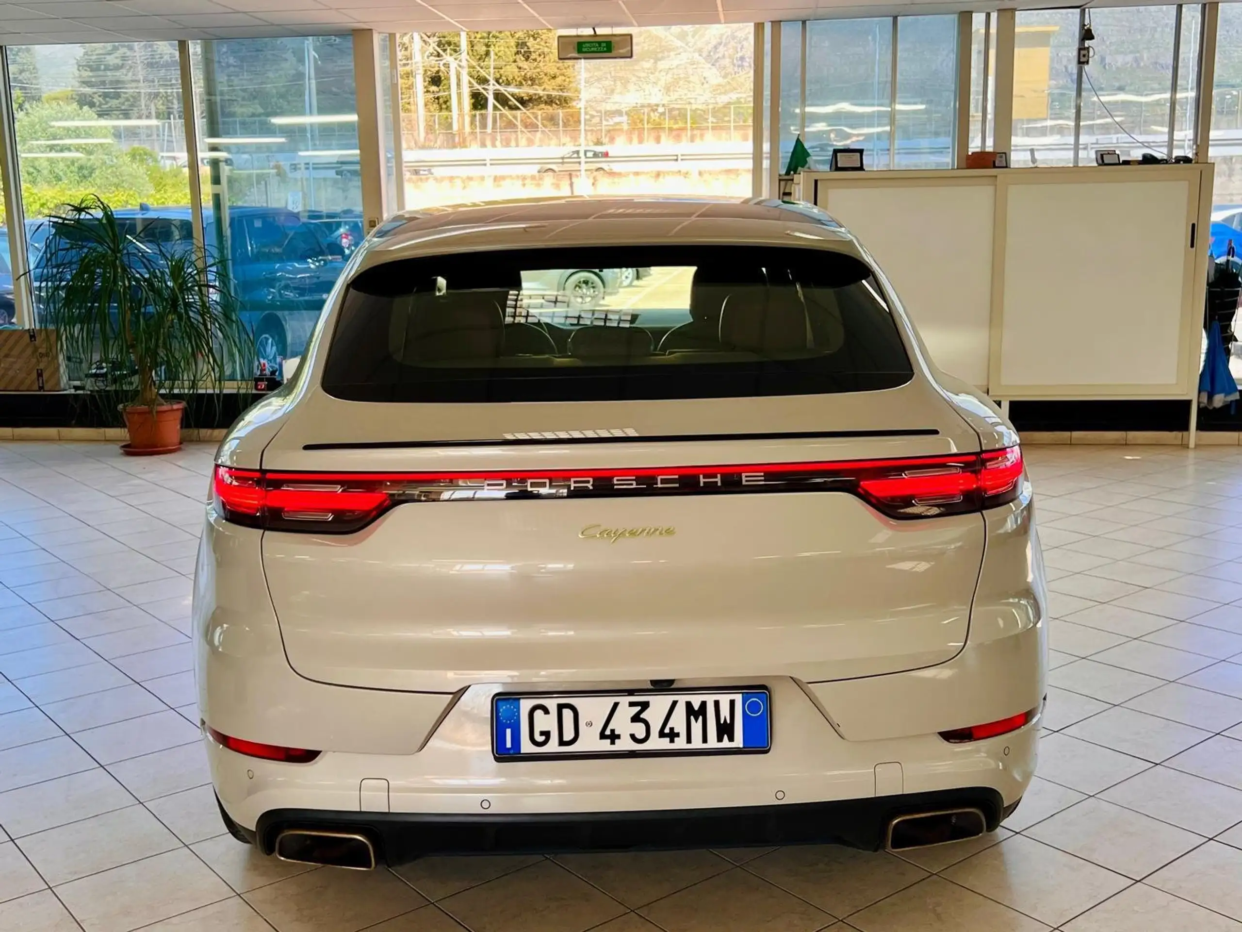 Porsche - Cayenne