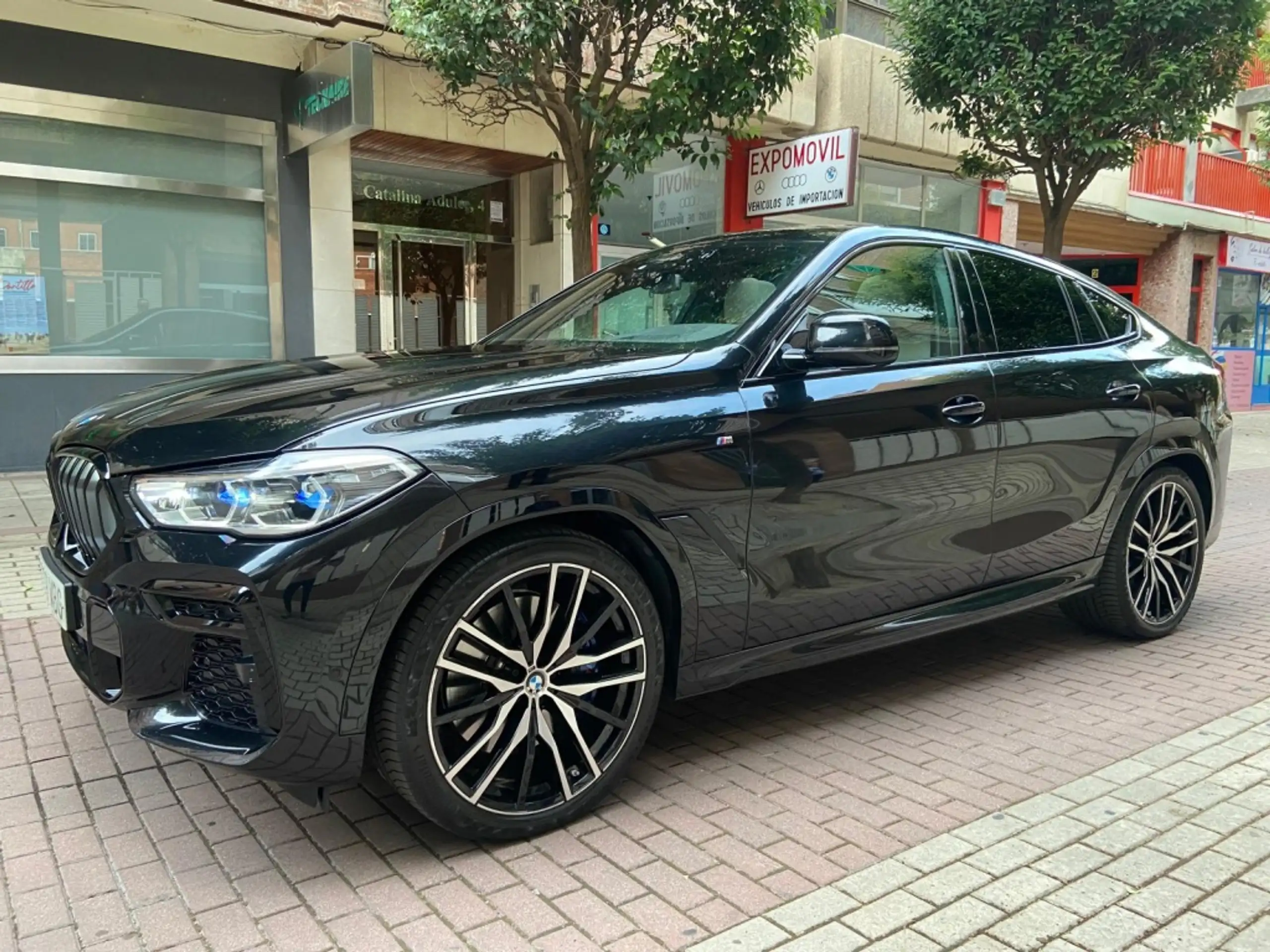 BMW - X6