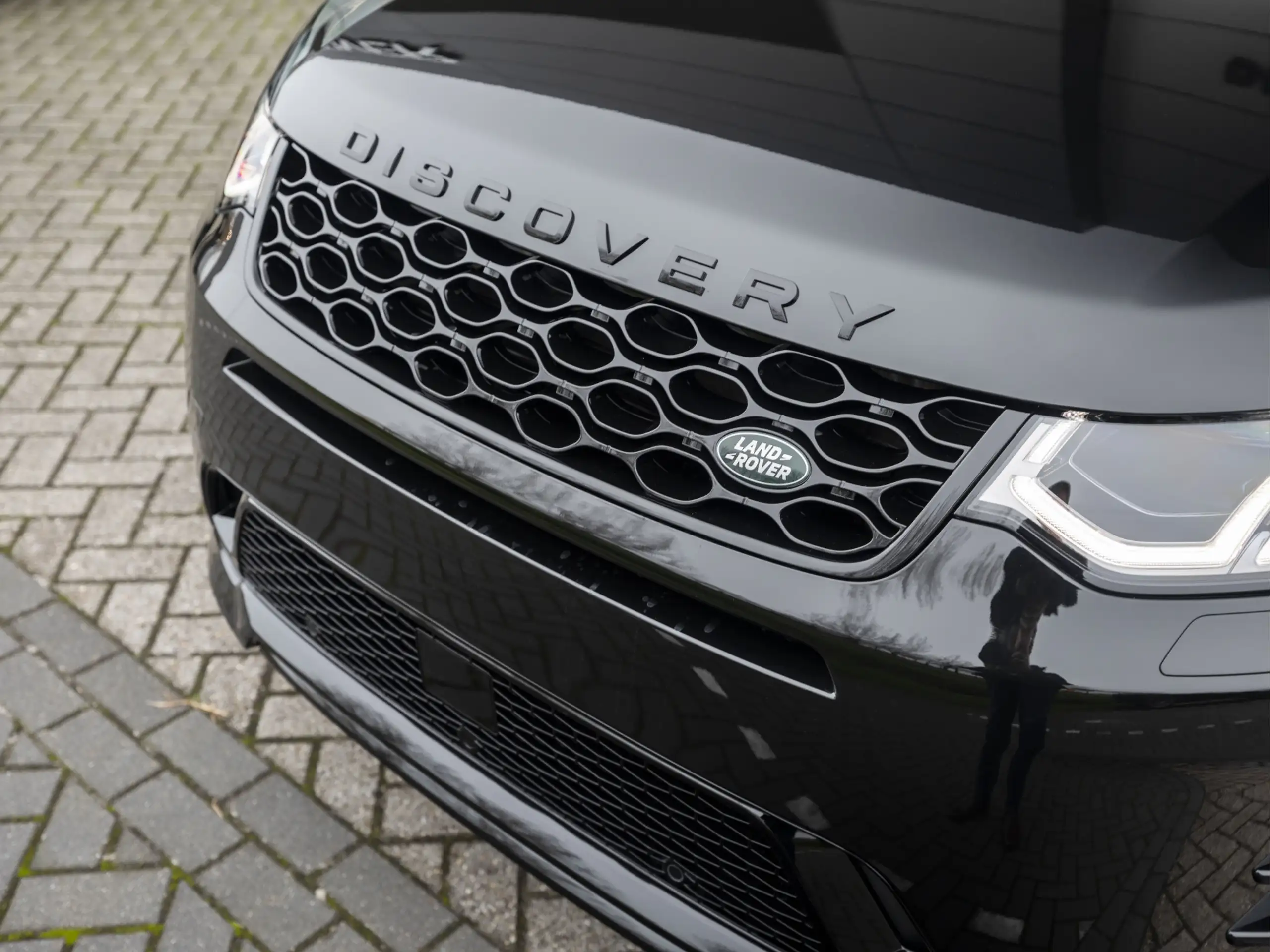 Land Rover - Discovery Sport