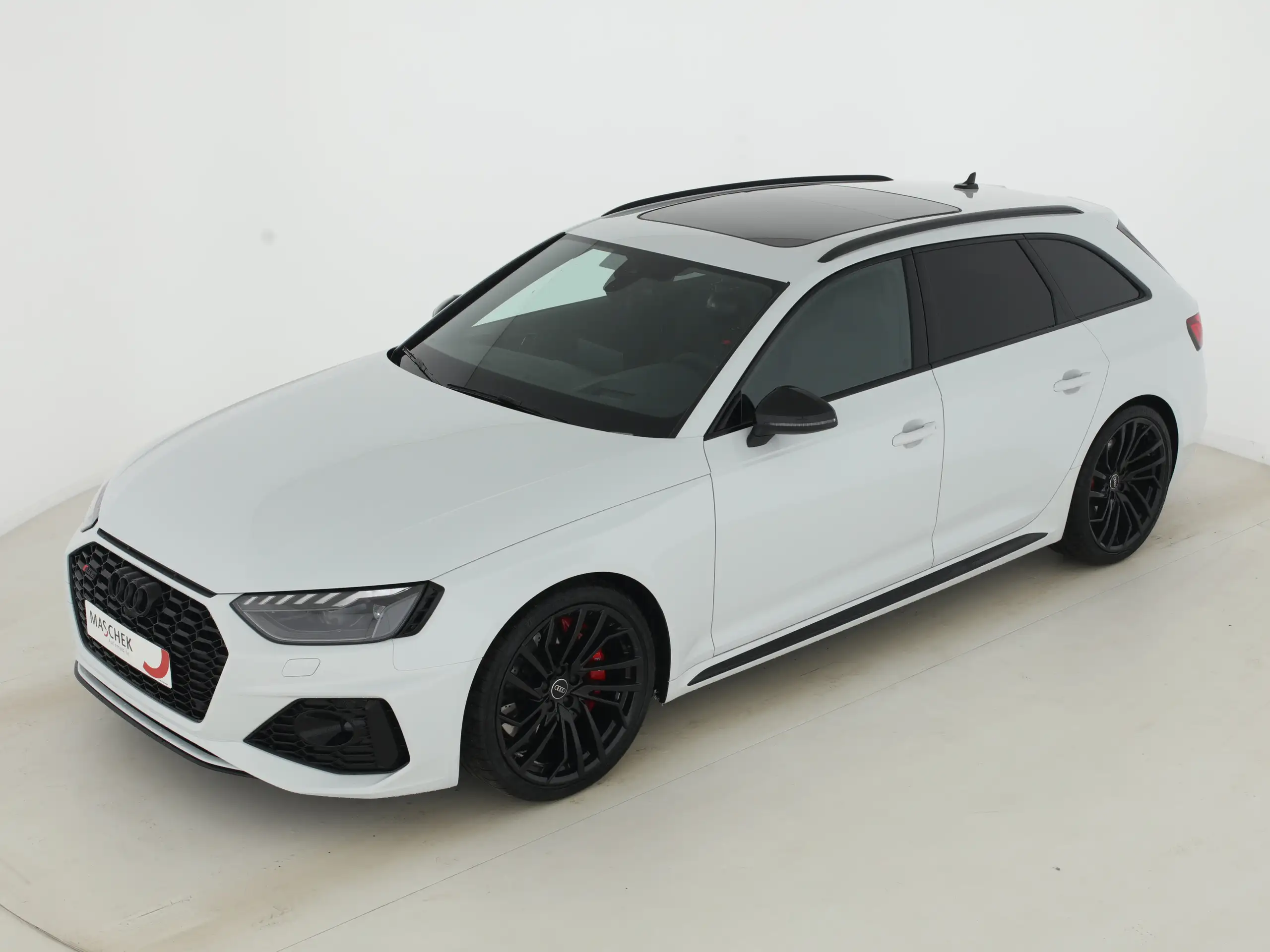 Audi - RS4