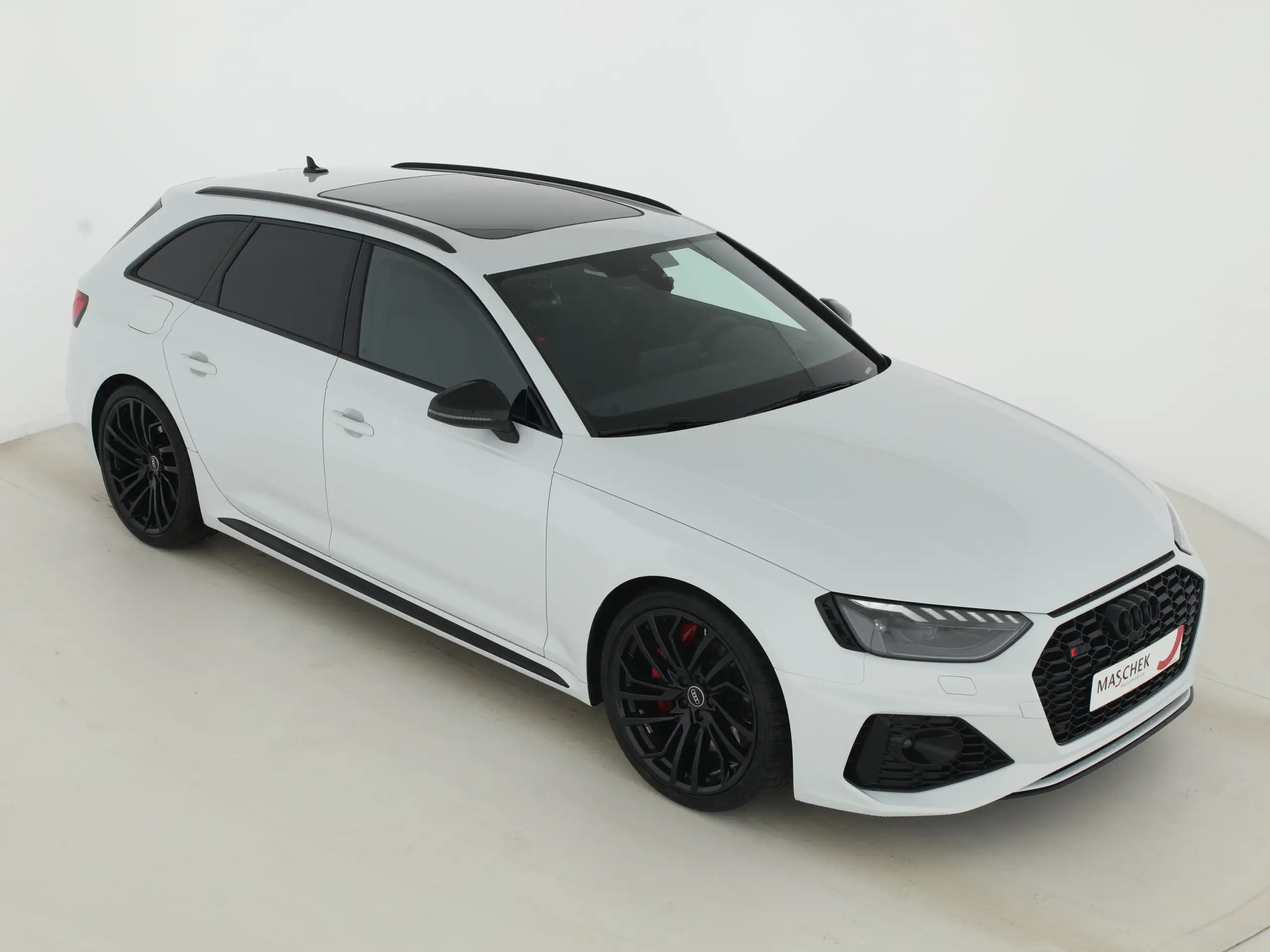 Audi - RS4