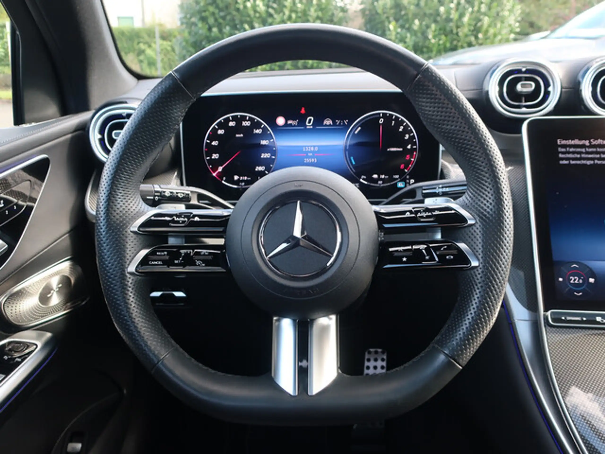 Mercedes-Benz - GLC 300