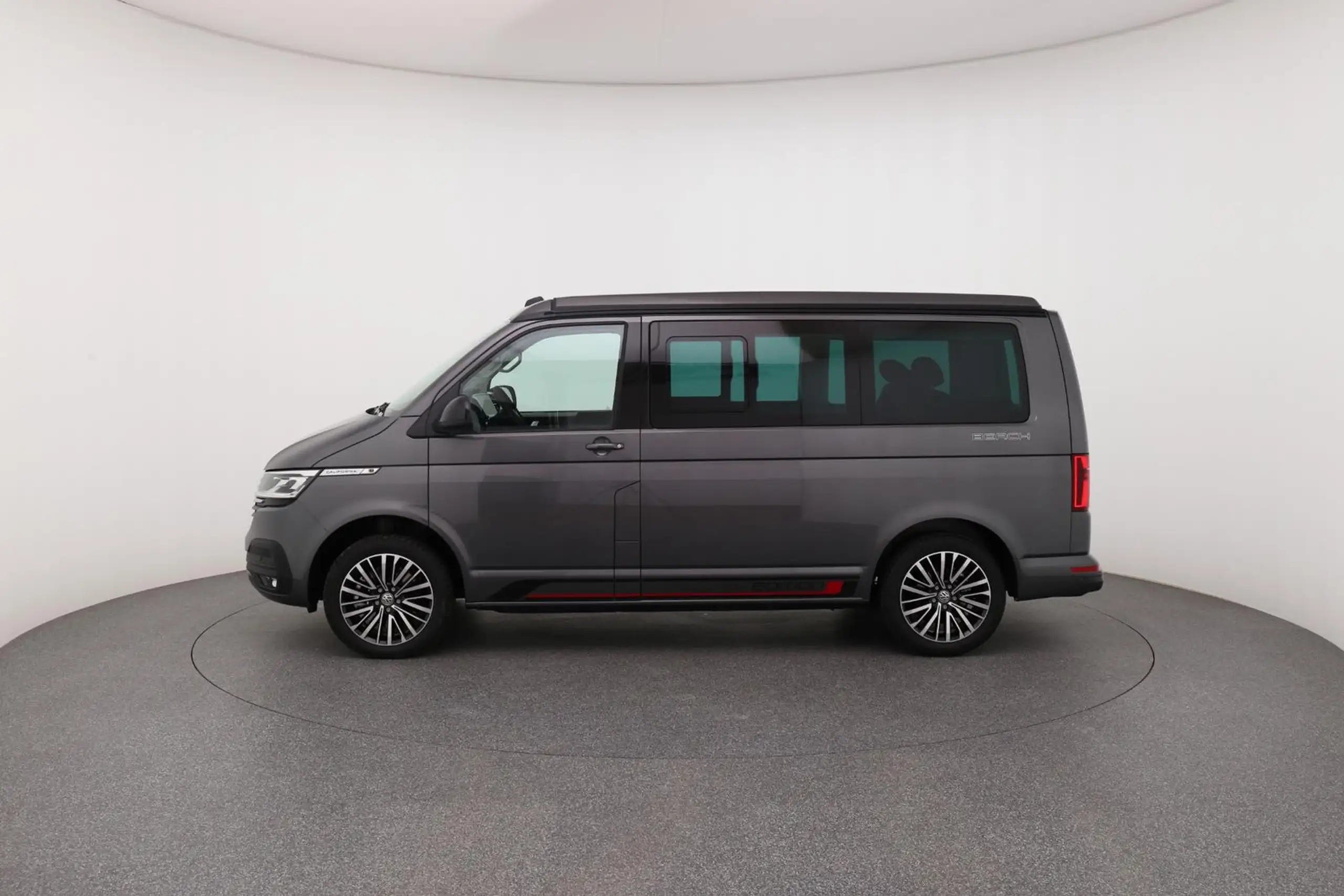 Volkswagen - T6.1 California