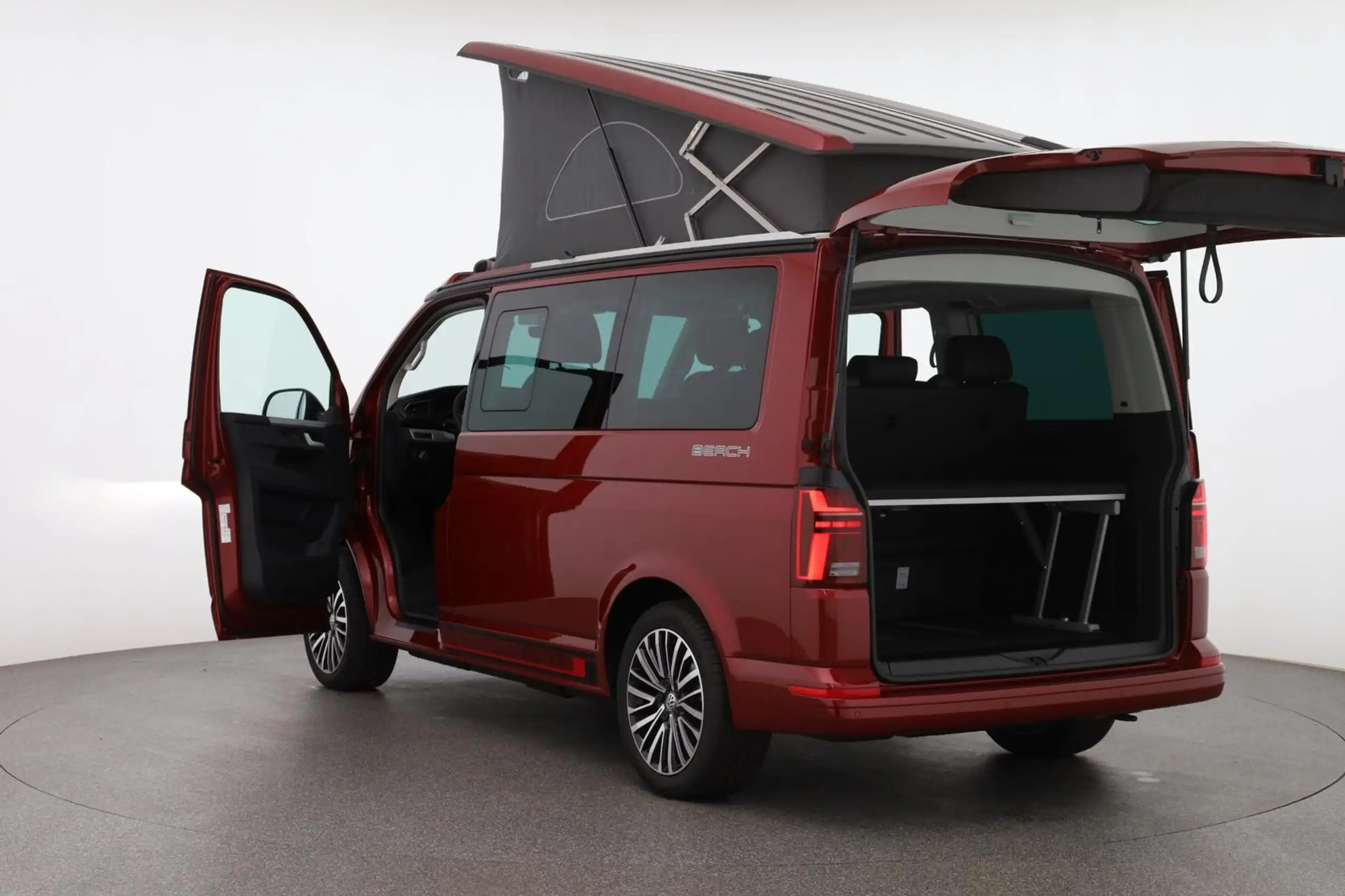 Volkswagen - T6.1 California