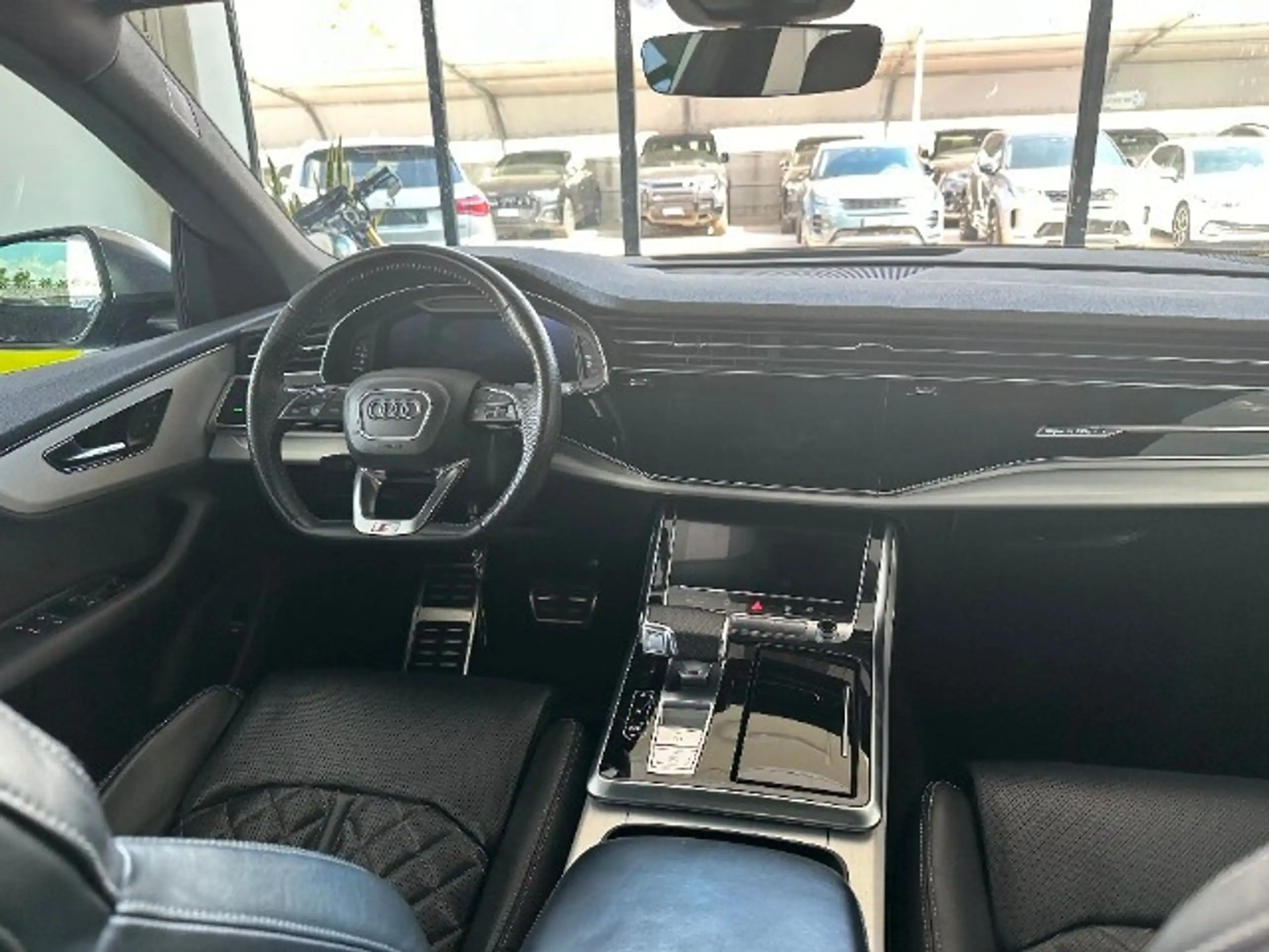 Audi - SQ8