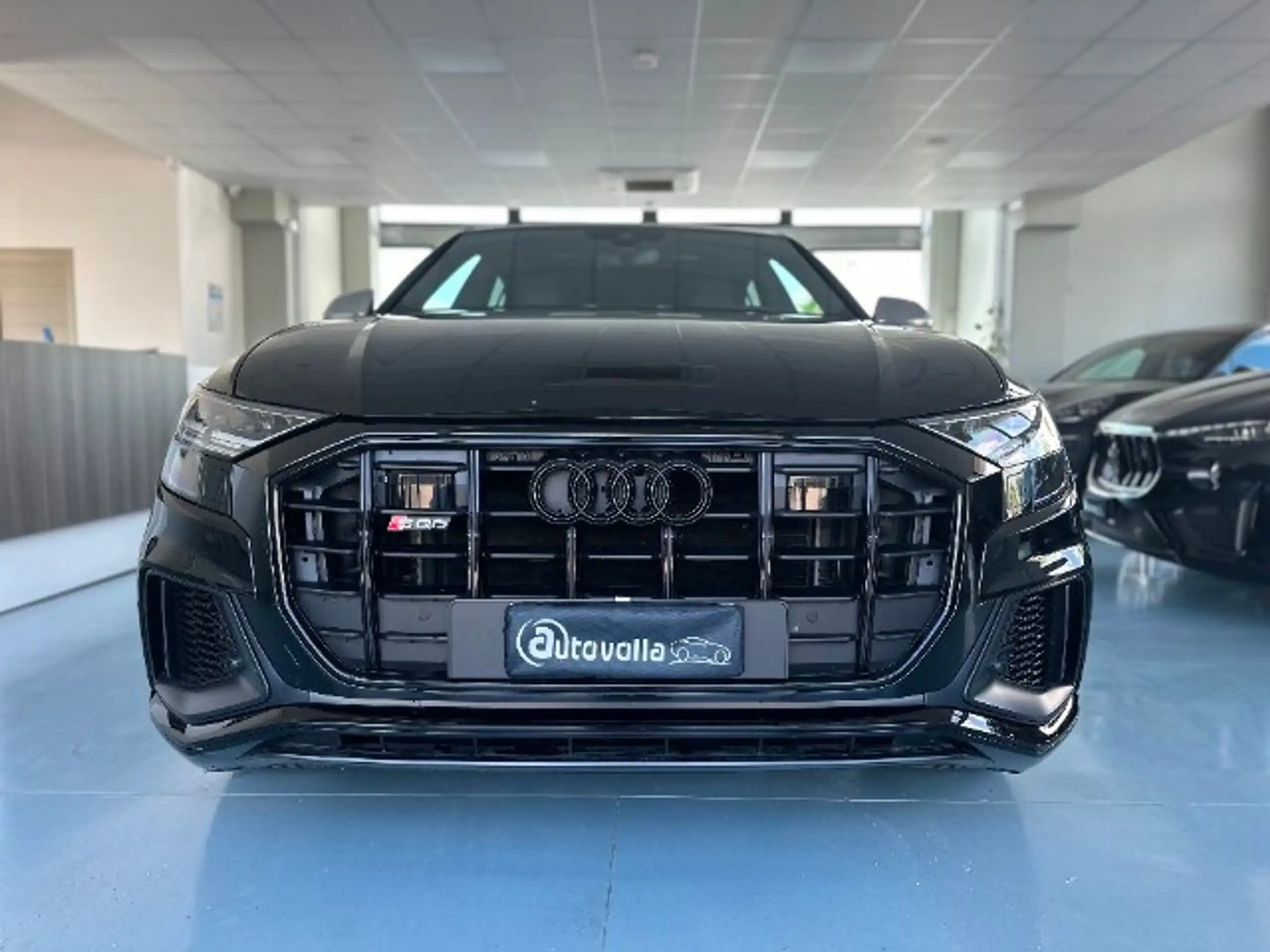 Audi - SQ8