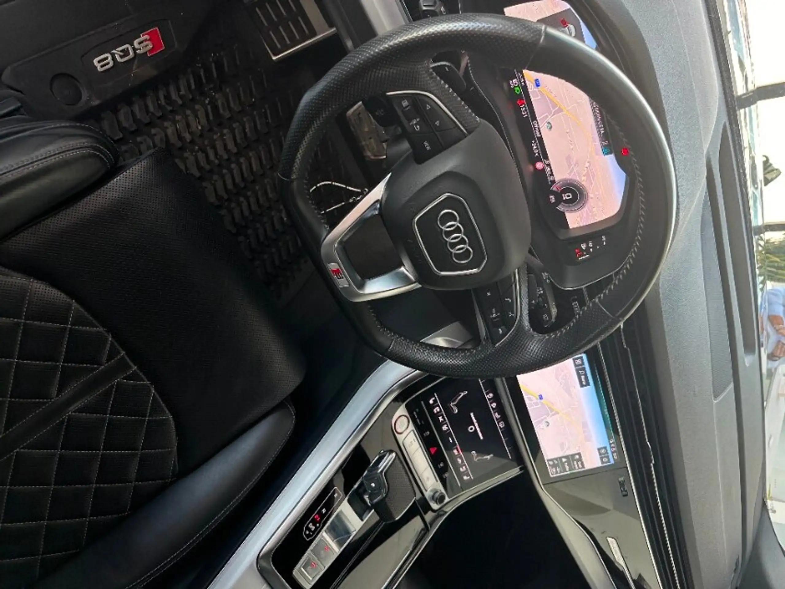 Audi - SQ8