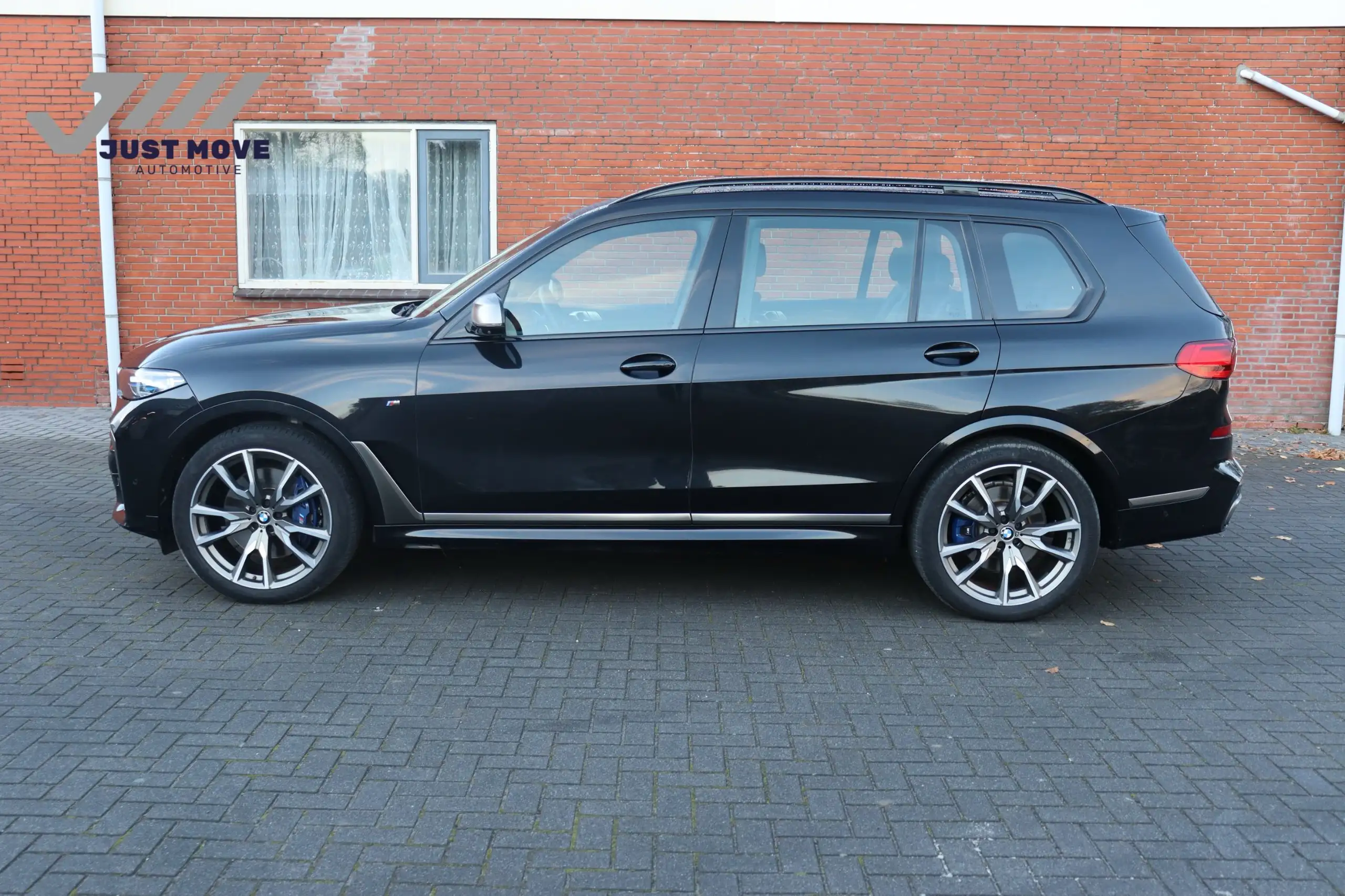 BMW - X7